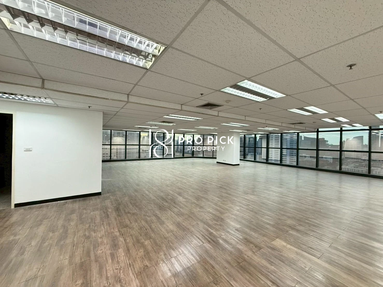 For Rent Office Space 240 Sqm. BTS Ekkamai Sukhumvit Watthana Bangkok PP-00416 photo 2