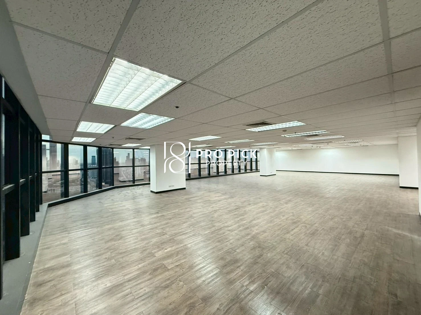 For Rent Office Space 240 Sqm. BTS Ekkamai Sukhumvit Watthana Bangkok PP-00416 more photos