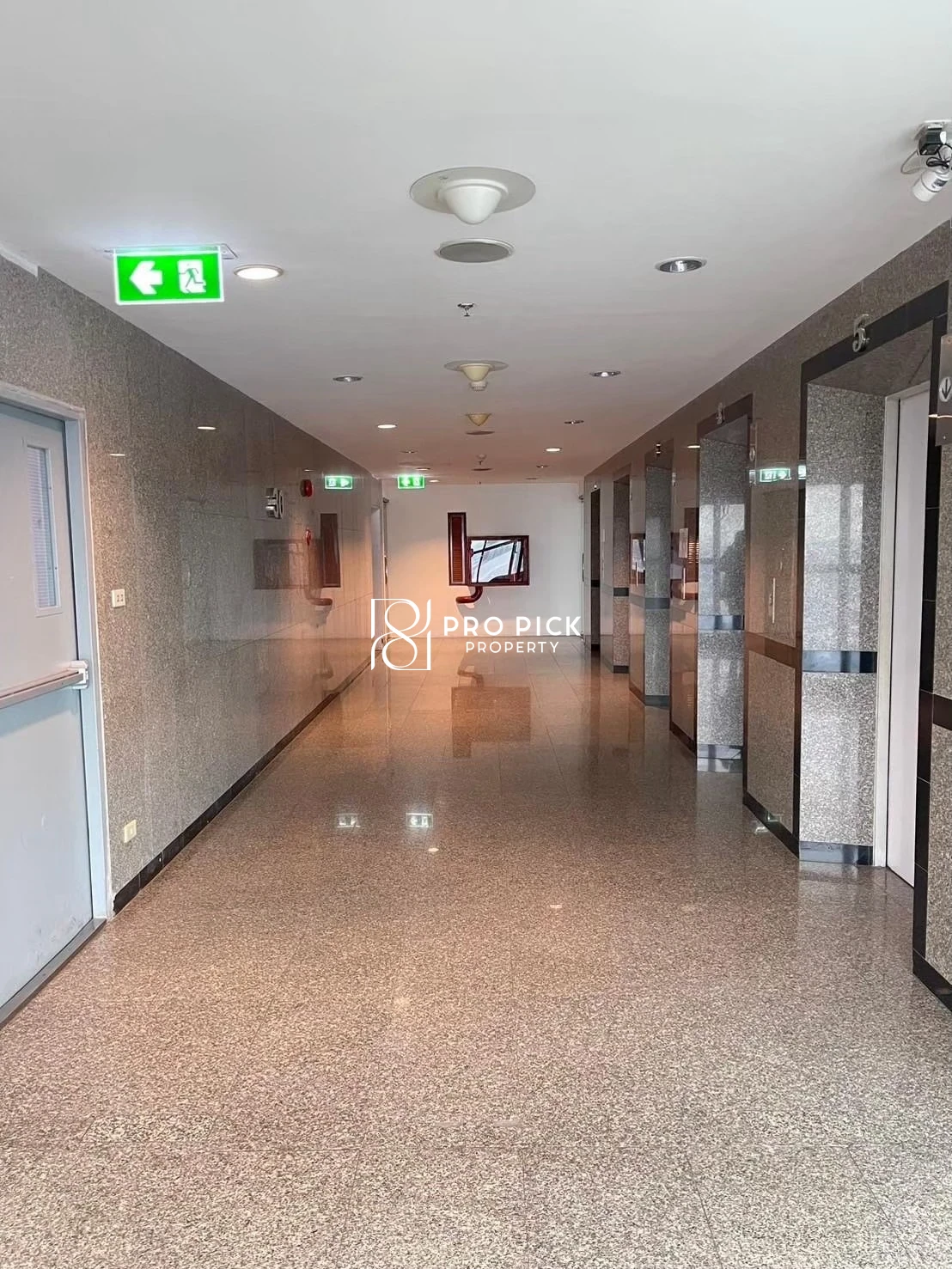 For Rent Office Space 350 Sqm. BTS Ekkamai Sukhumvit Watthana Bangkok PP-00419 more photos