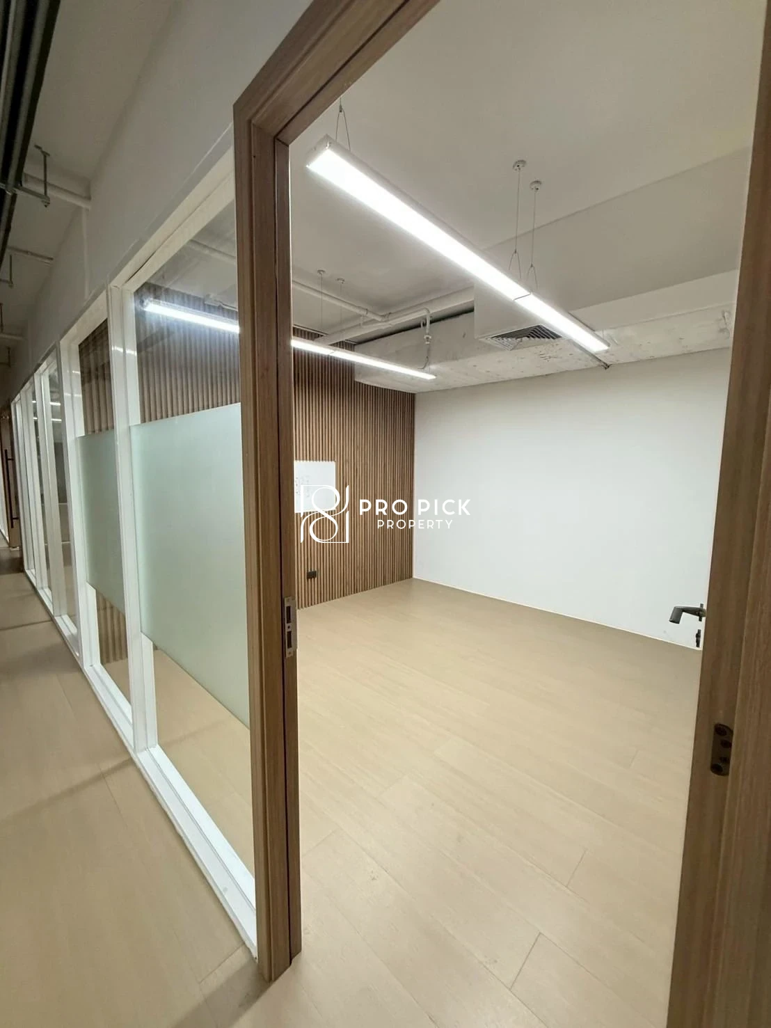 For Rent Office Space 450 Sqm. BTS Ekkamai Sukhumvit Watthana Bangkok PP-00421 photo 4