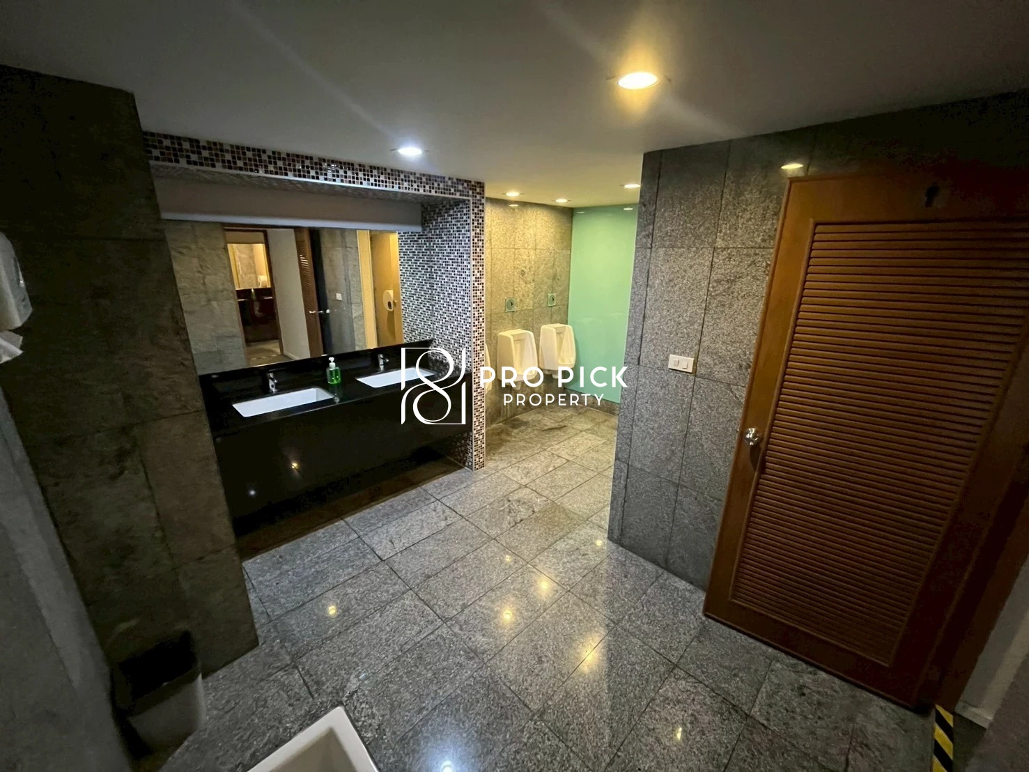 For Rent Office Space 450 Sqm. BTS Ekkamai Sukhumvit Watthana Bangkok PP-00422 photo 4