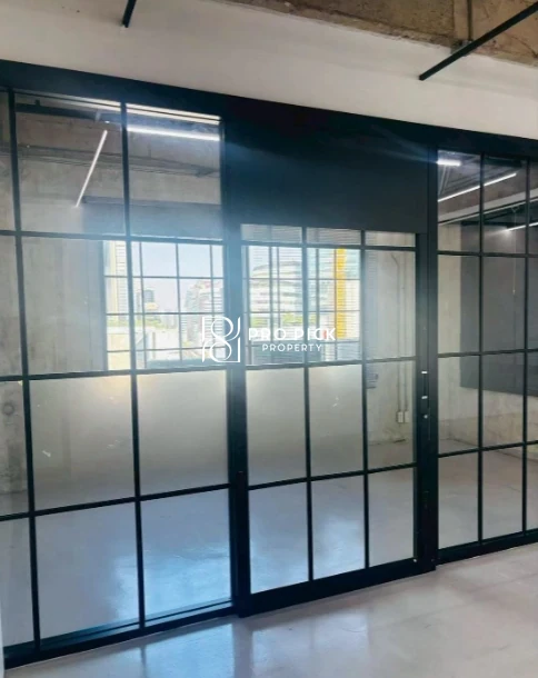 For Rent Office Space 84 Sqm. BTS Phrom Phong Sukhumvit Rd Khwaeng Khlong Tan Khet Khlong Toei Bangkok - cover