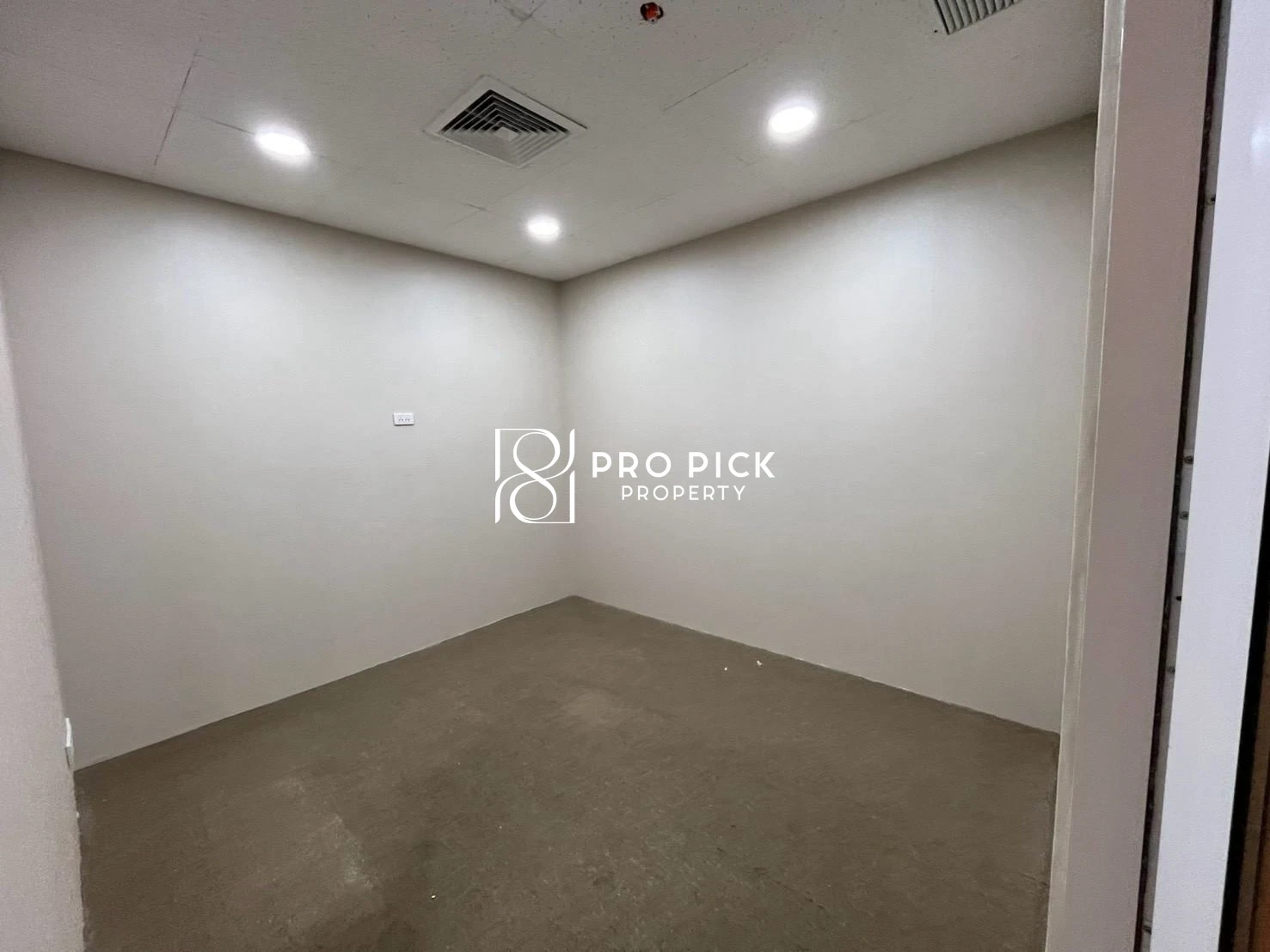 For Rent Retail Space Office Space 57 sq.m. BTS Asoke Sukhumvit Khlong Toei Bangkok PP-00451 photo 2