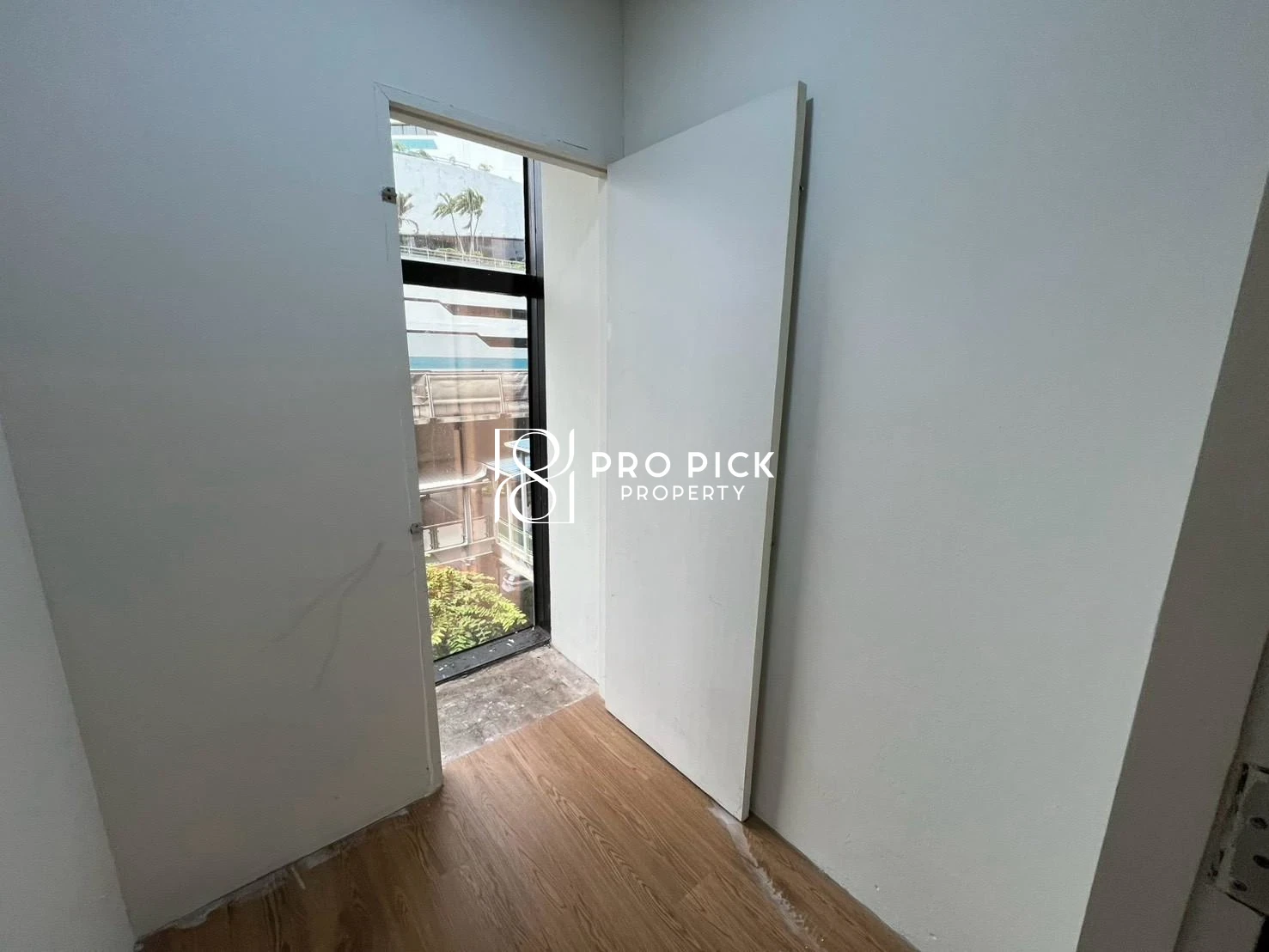 For Rent Retail Space Office Space 57 sq.m. BTS Asoke Sukhumvit Khlong Toei Bangkok PP-00451 photo 3