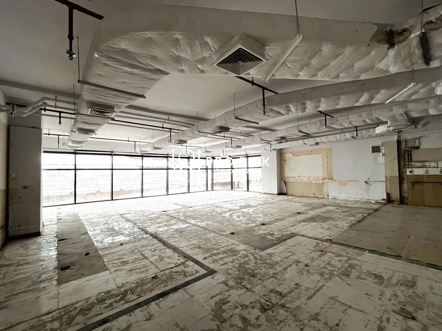 For Rent Retail Space Office Space 178 sq.m. BTS Asoke Sukhumvit Khlong Toei Bangkok PP-00452 - cover