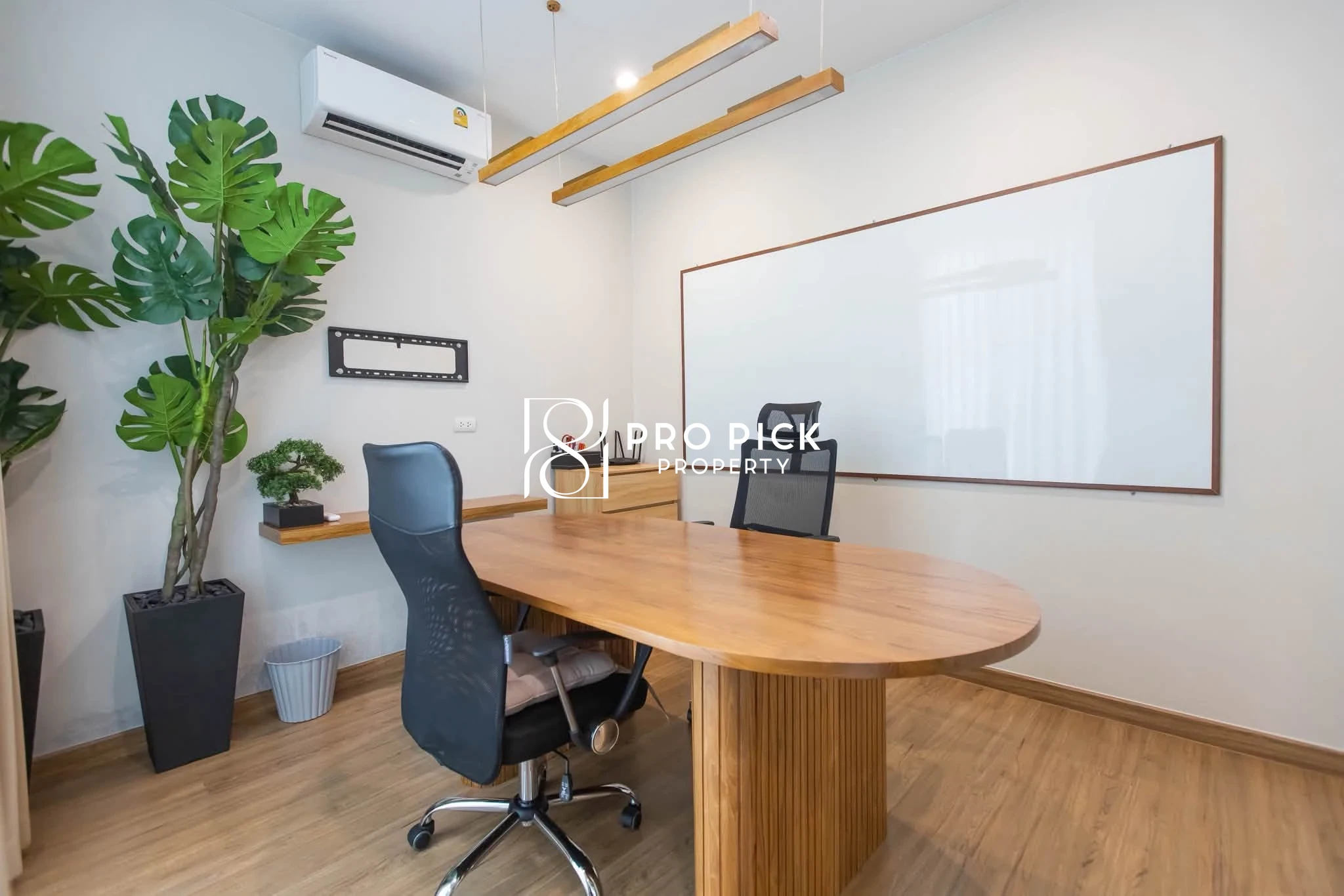 For Rent Town Home Ekkamai - Ramintra Sukhonthasawat Lat Phrao Bangkok PP-00458 more photos