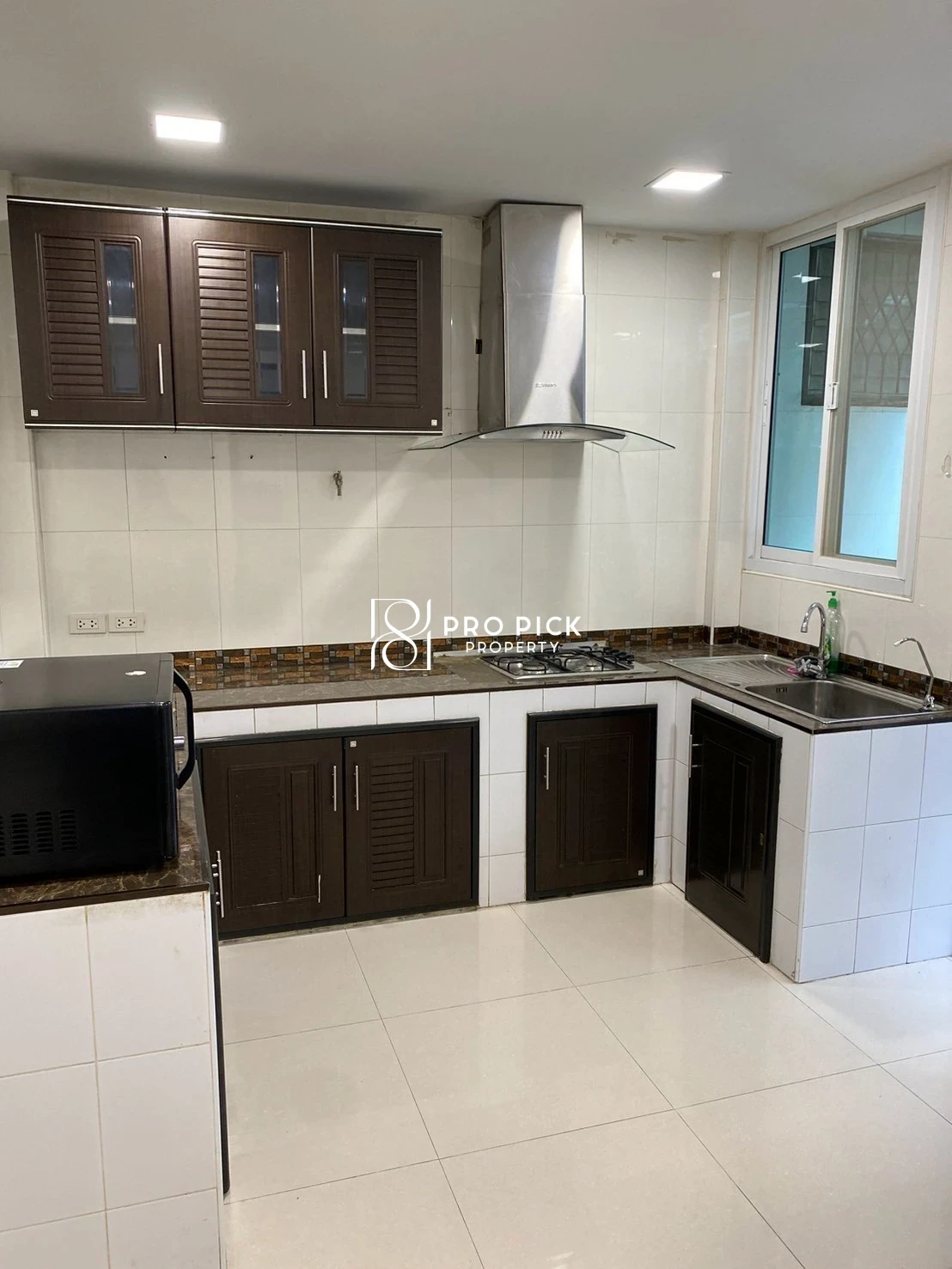 3 Bed Home Office, 60,000 THB/mo more photos