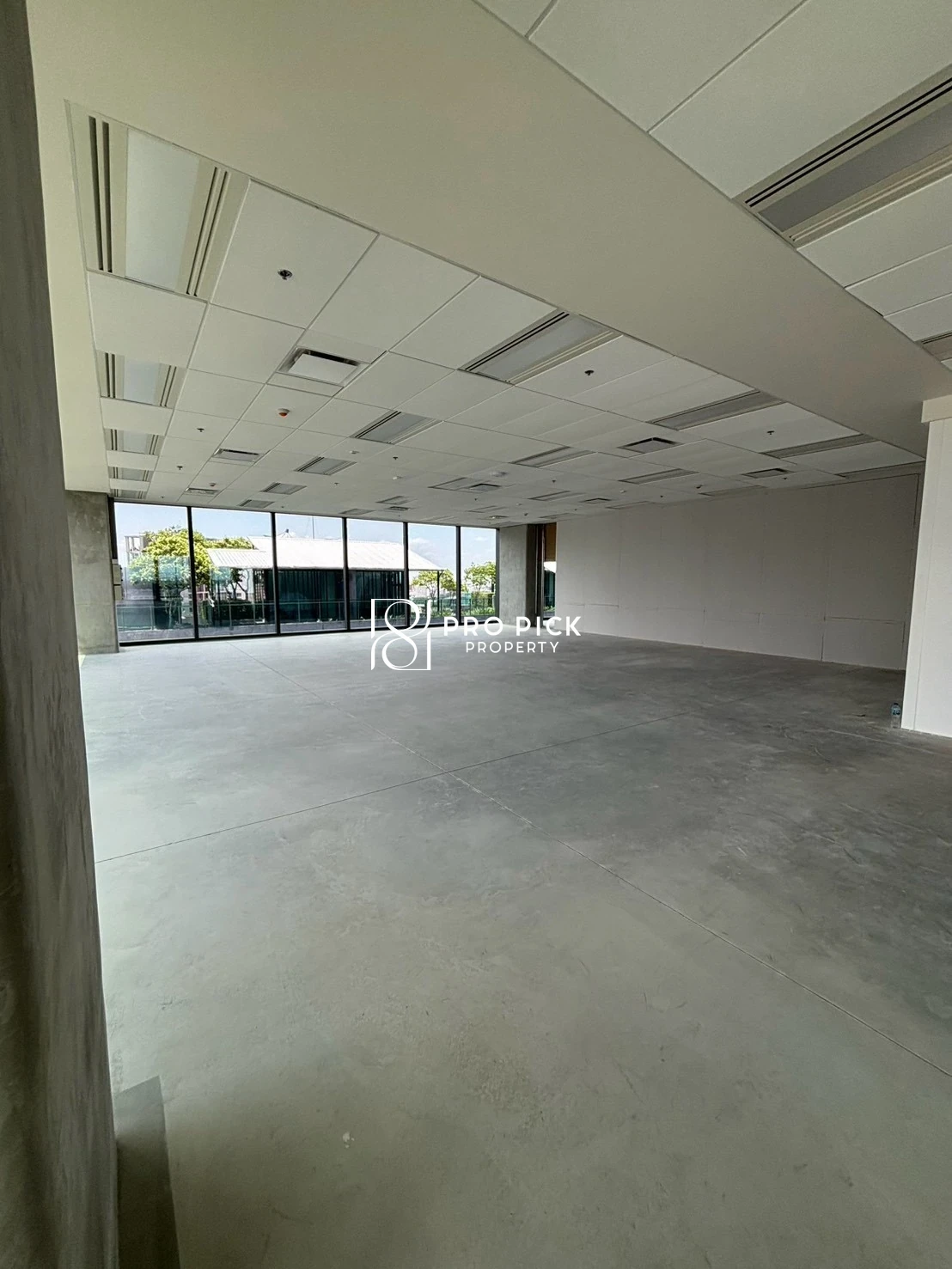 Office in Watthana, 148,245 THB/mo photo 2