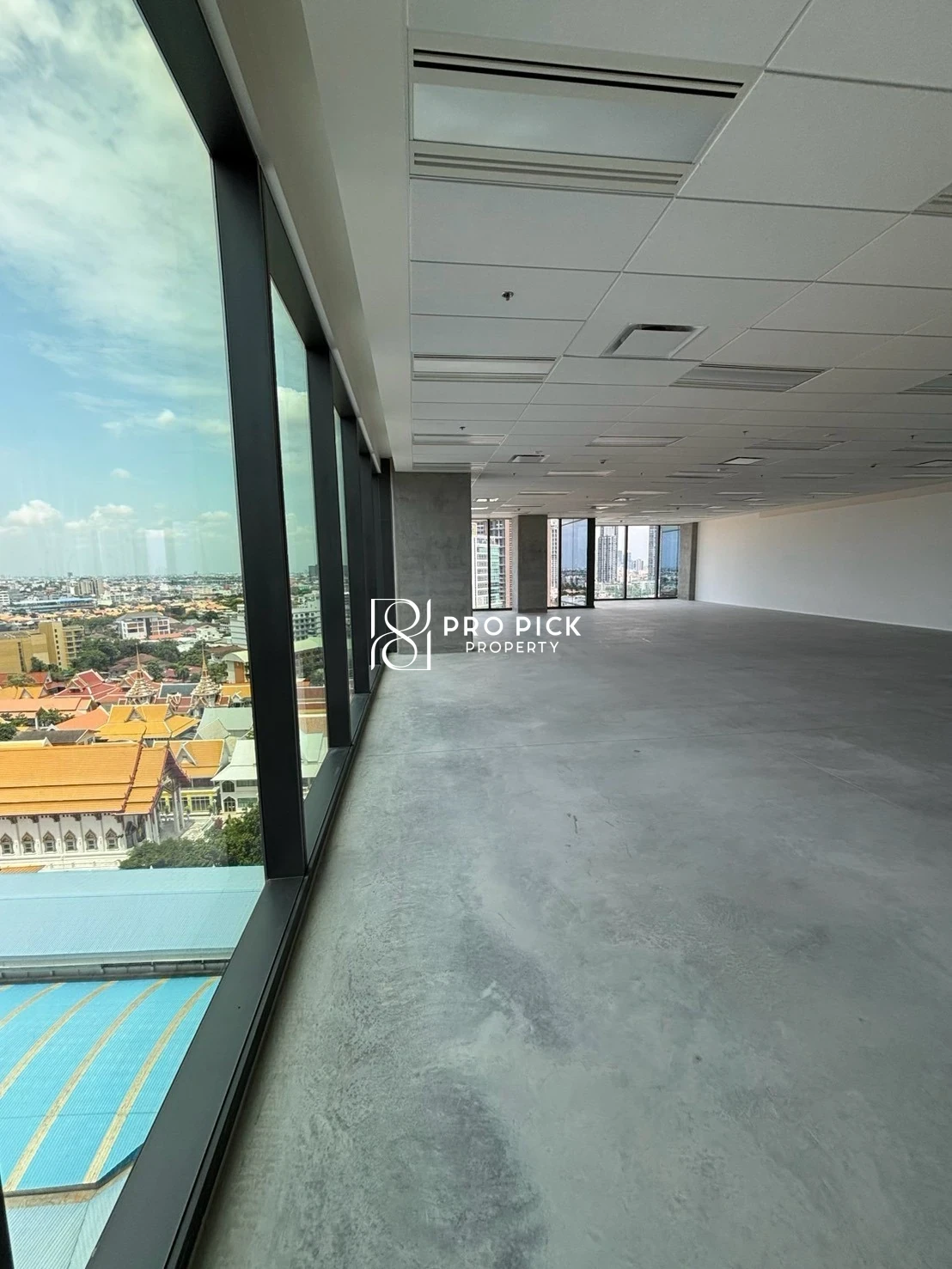 Office in Watthana, 251,360 THB/mo photo 4
