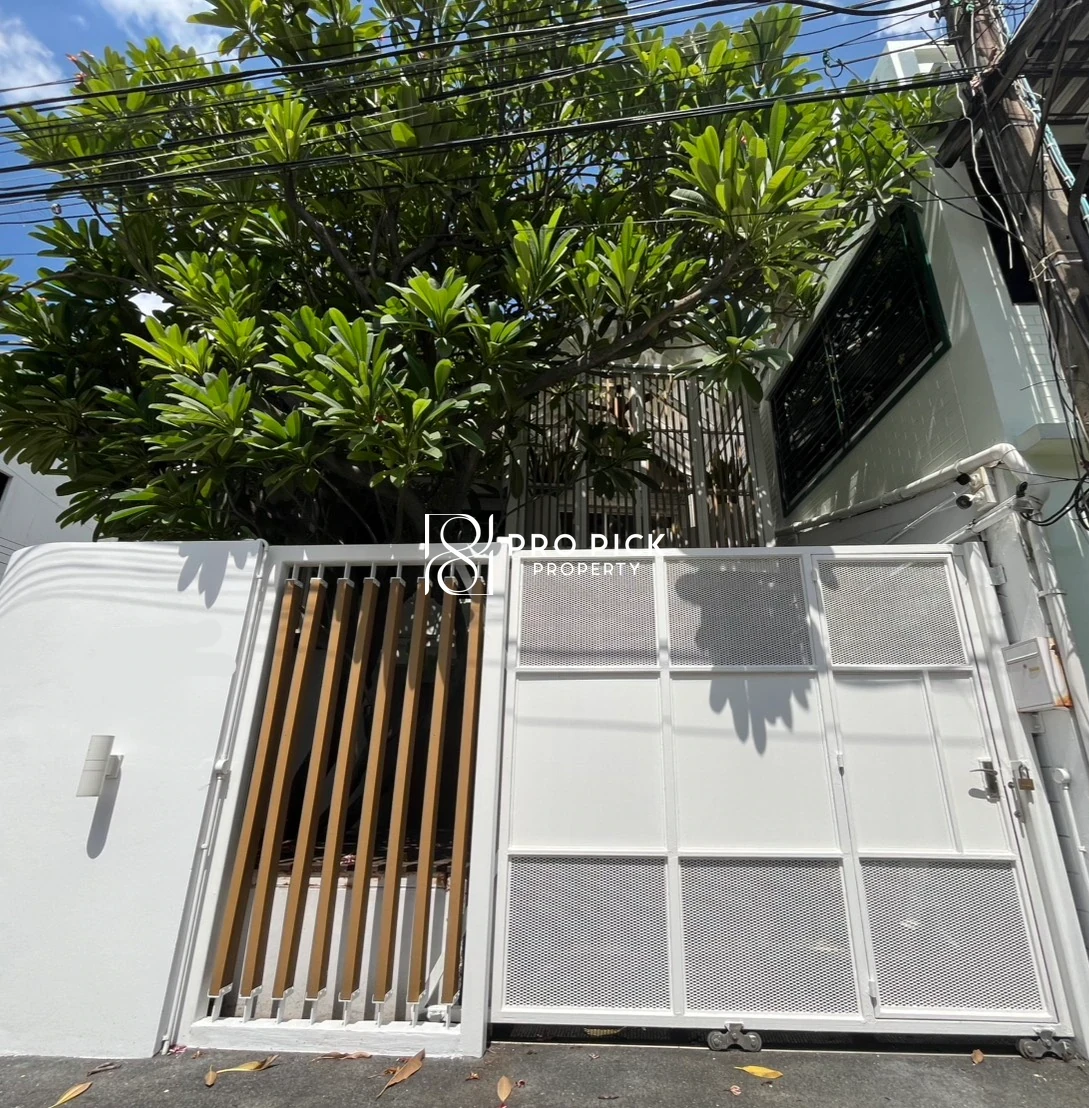 Home Office in Watthana, 135,000 THB/mo photo 1