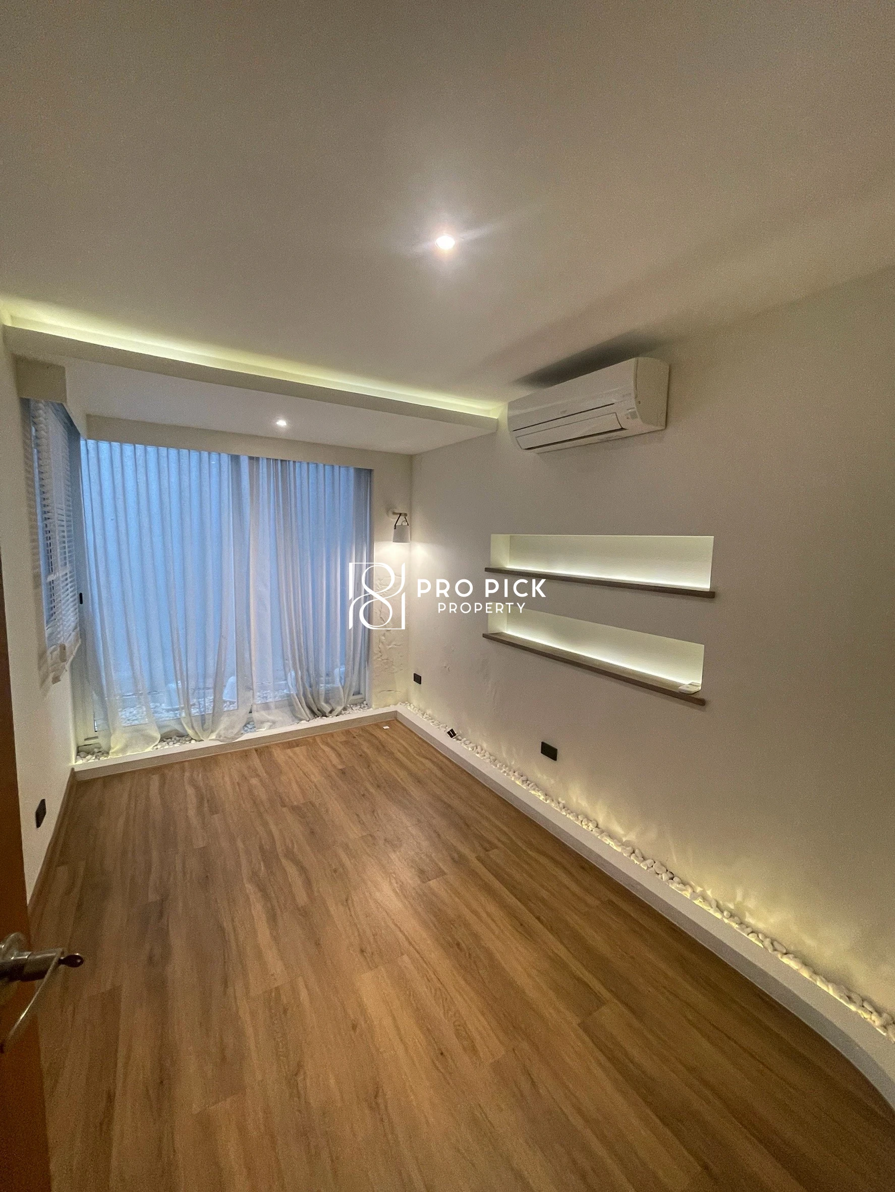 Home Office in Watthana, 135,000 THB/mo photo 3