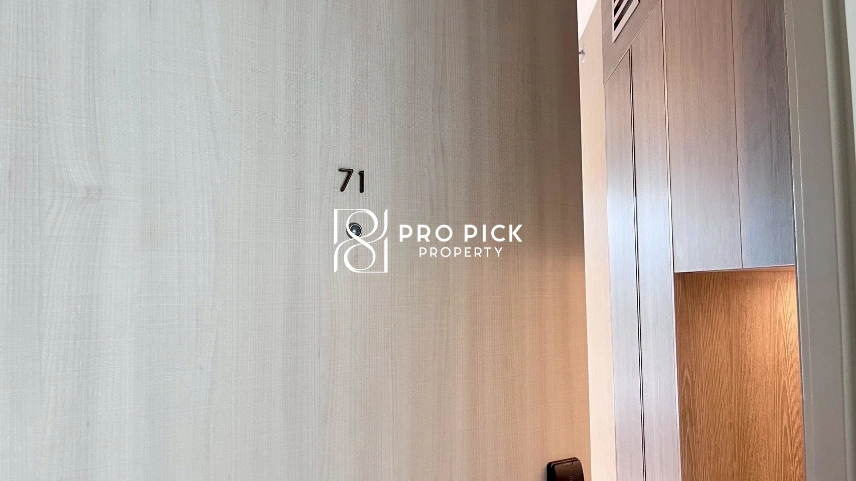 1 Bed Condominium in Watthana, 32,000 THB/mo more photos