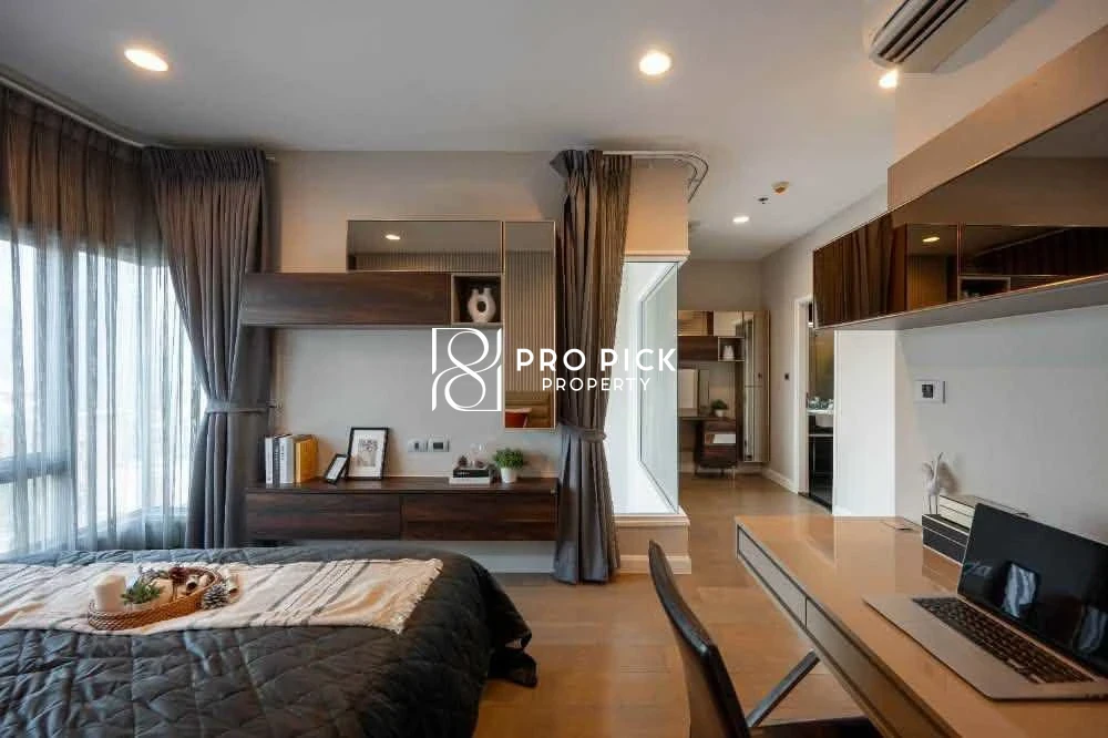 2 Bed Condominium in Khlong Toei, 85,000 THB/mo photo 5
