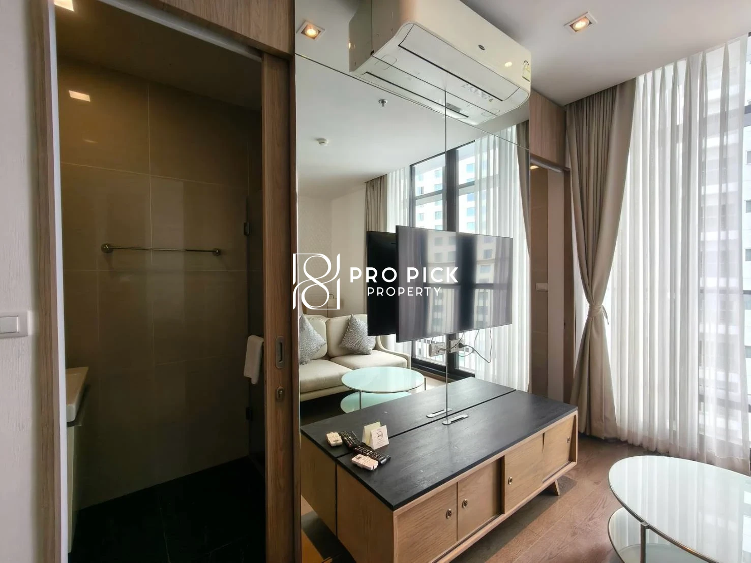 1 Bed Condominium in Khlong Toei, 24,000 THB/mo photo 4