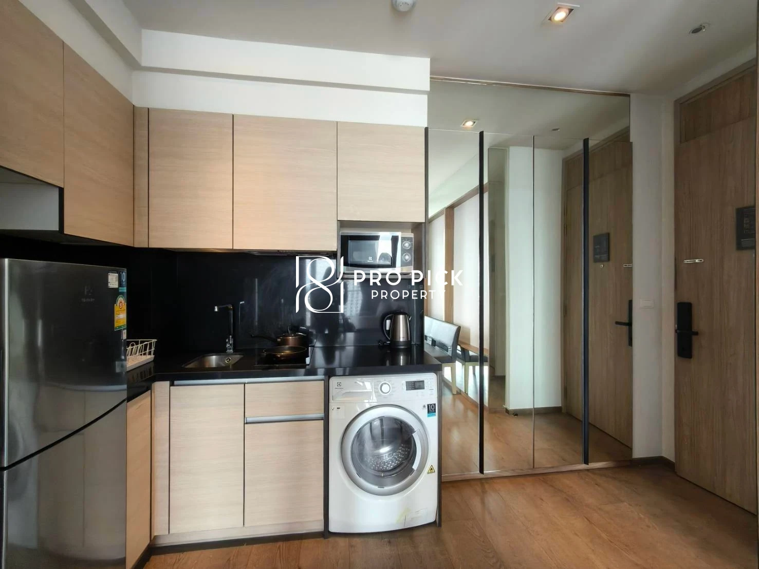 2 Bed Condominium, 50,000 THB/mo more photos