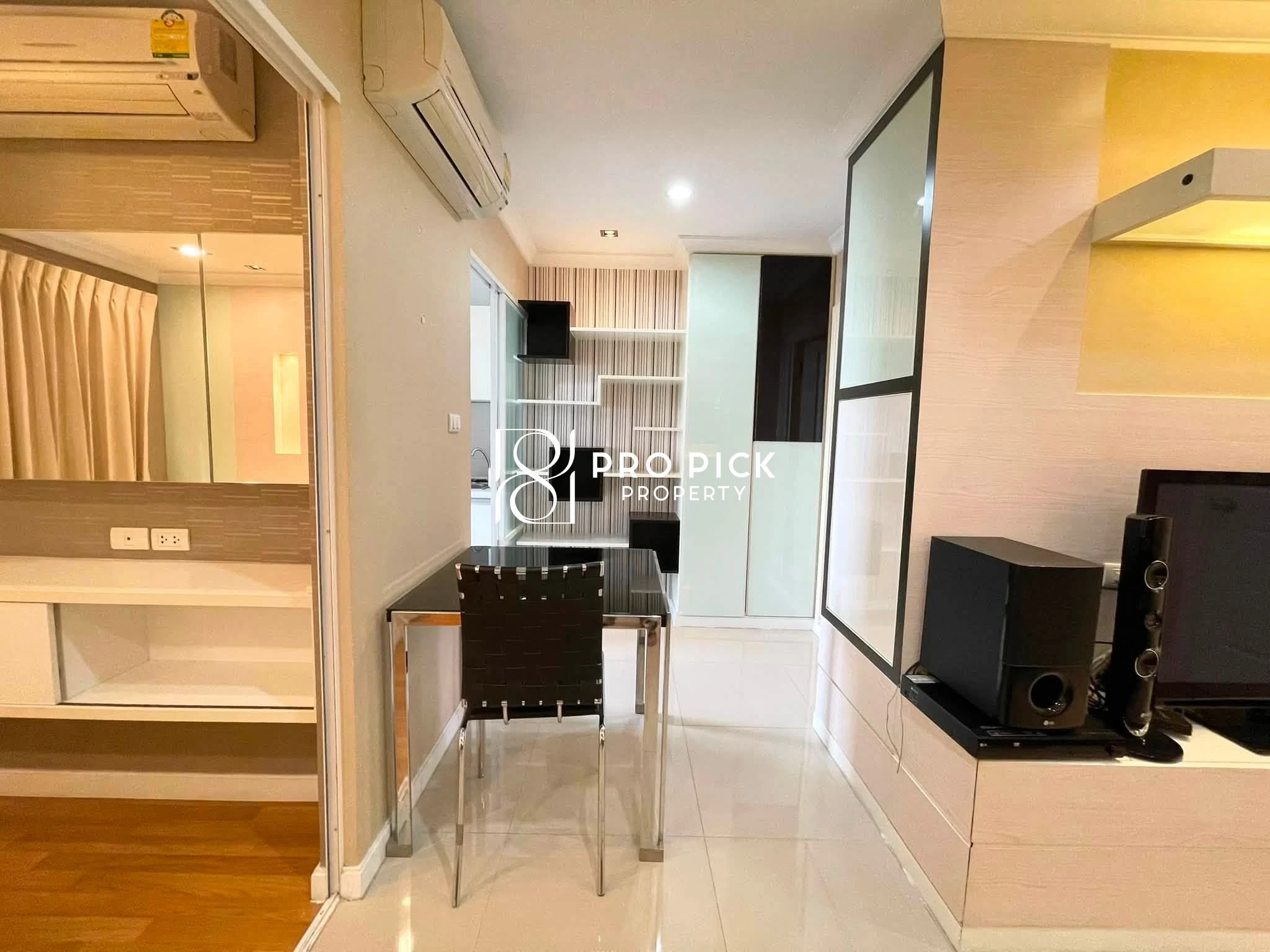 1 Bed Condominium in Huai Khwang, 16,000 THB/mo photo 4