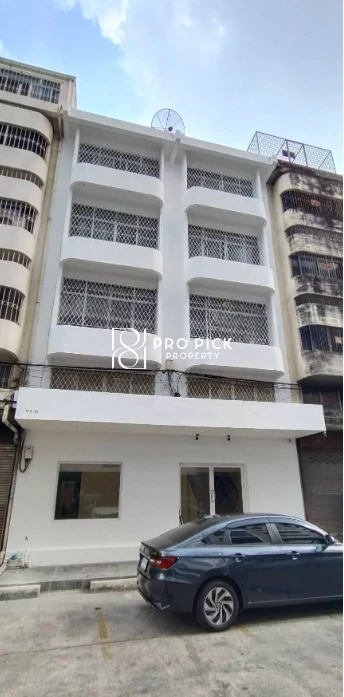 For Rent Shophouse 450 Sqm. BTS Ekkamai Sukhumvit Watthana