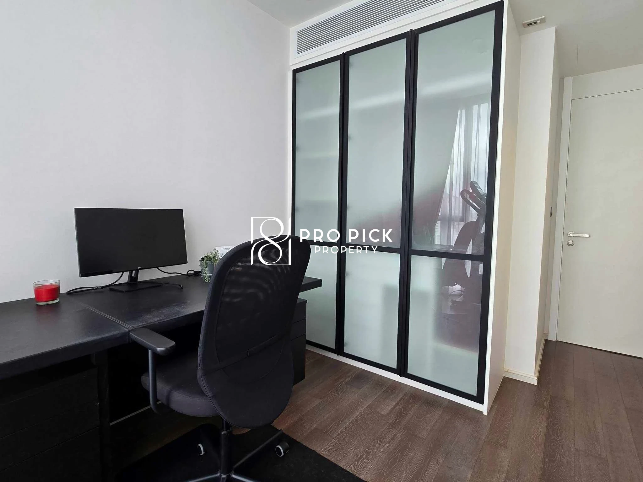 For Rent Condo MUNIQ Sukhumvit 23 2 Bed 2 Bath BTS Asoke