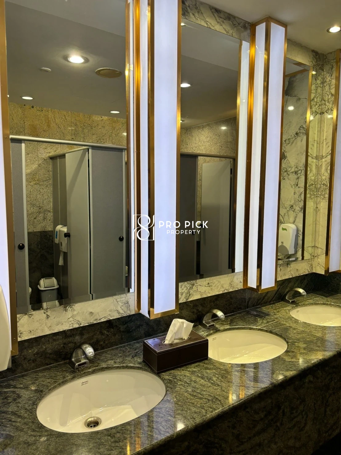 For Rent Office 64 sq.m. BTS Asoke Sukhumvit Khlongtoei Bangkok PP-00571 photo 3