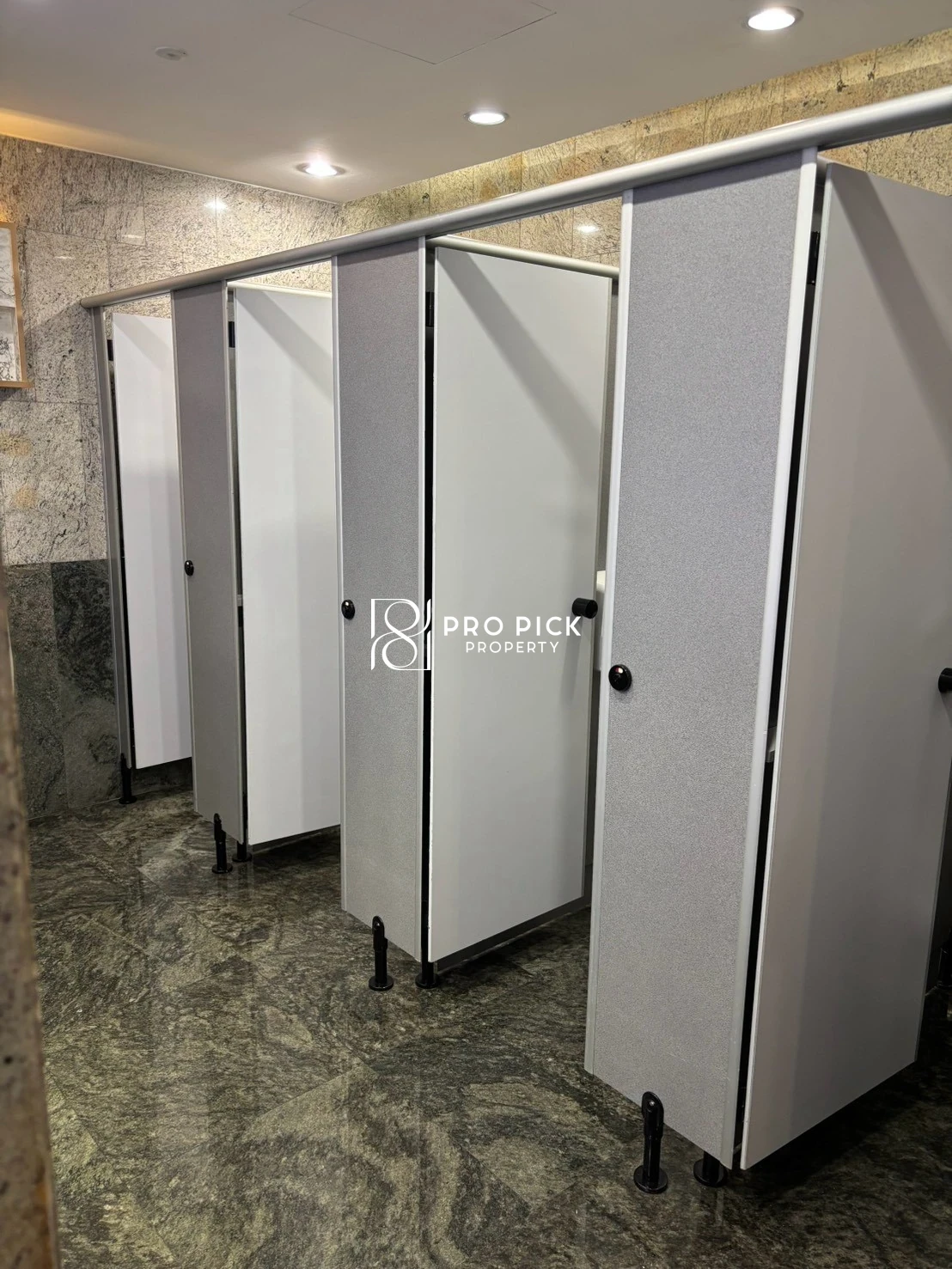 For Rent Office 64 sq.m. BTS Asoke Sukhumvit Khlongtoei Bangkok PP-00571 photo 4