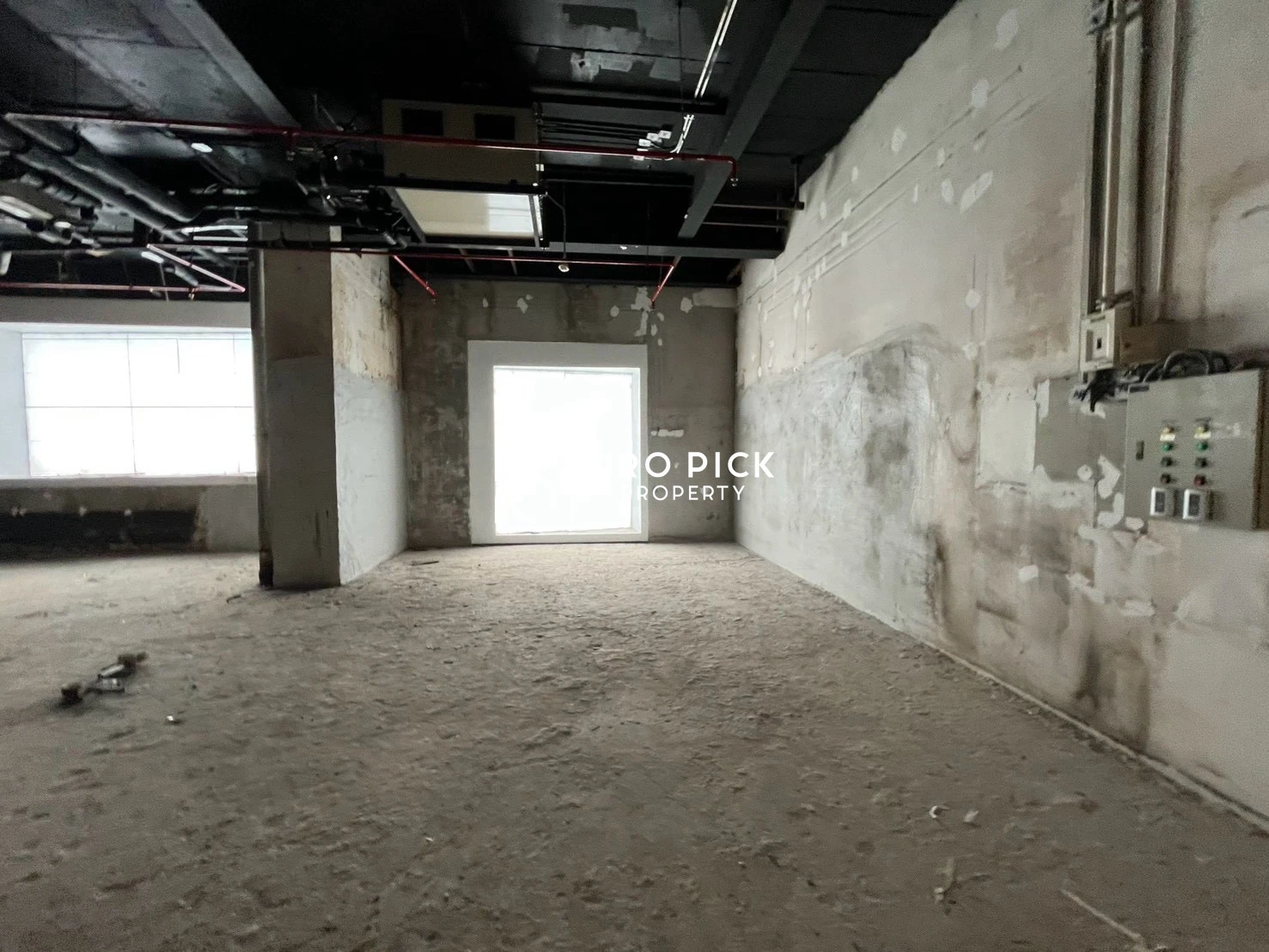 For Rent Retail Space 135.53 Sq.m. BTS Chidlom Ploen Chit Lumpini Pathumwan Bangkok PP-00585 photo 4