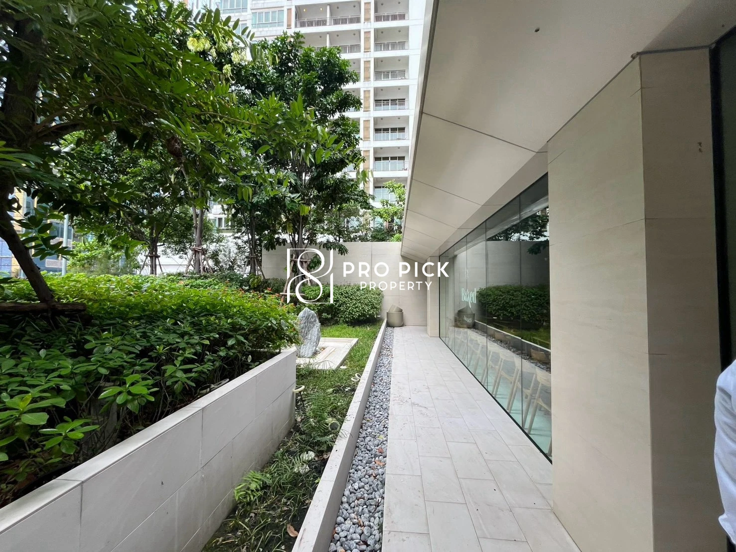 For Rent Retail Space 209 Sqm. BTS Ploen Chit Lumpini Pathumwan Bangkok PP-00587 photo 2