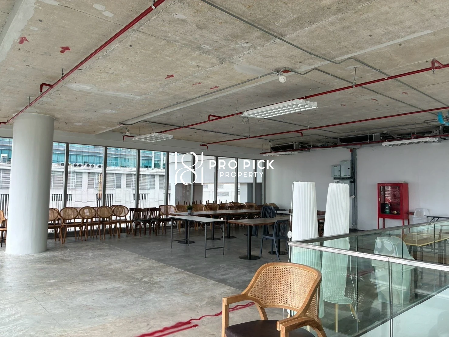 For Rent Retail Space 183 Sqm. BTS Asok Sukhumvit Watthana Bangkok PP-00588 photo 2