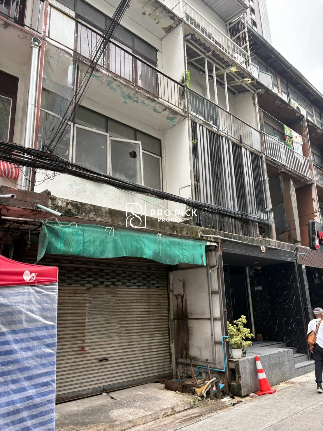 For Rent Shophouse 3-storey BTS Phra Khanong Sukhumvit