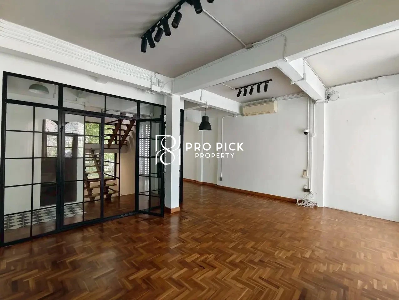 For Rent Townhouse 3 storey BTS Chong Nonsi Naradhiwas Rajanagarindra Rd Bangkok PP-00607 more photos