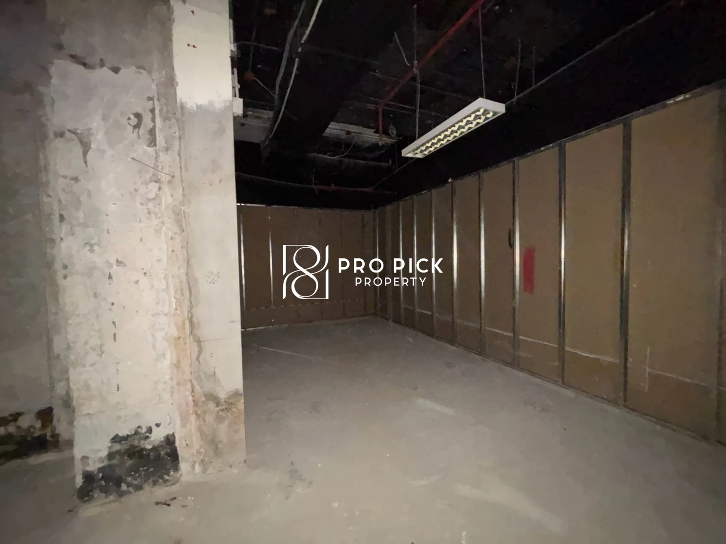 For Rent Retail Space BTS Asok Sukhumvit Khlong Toei Bangkok