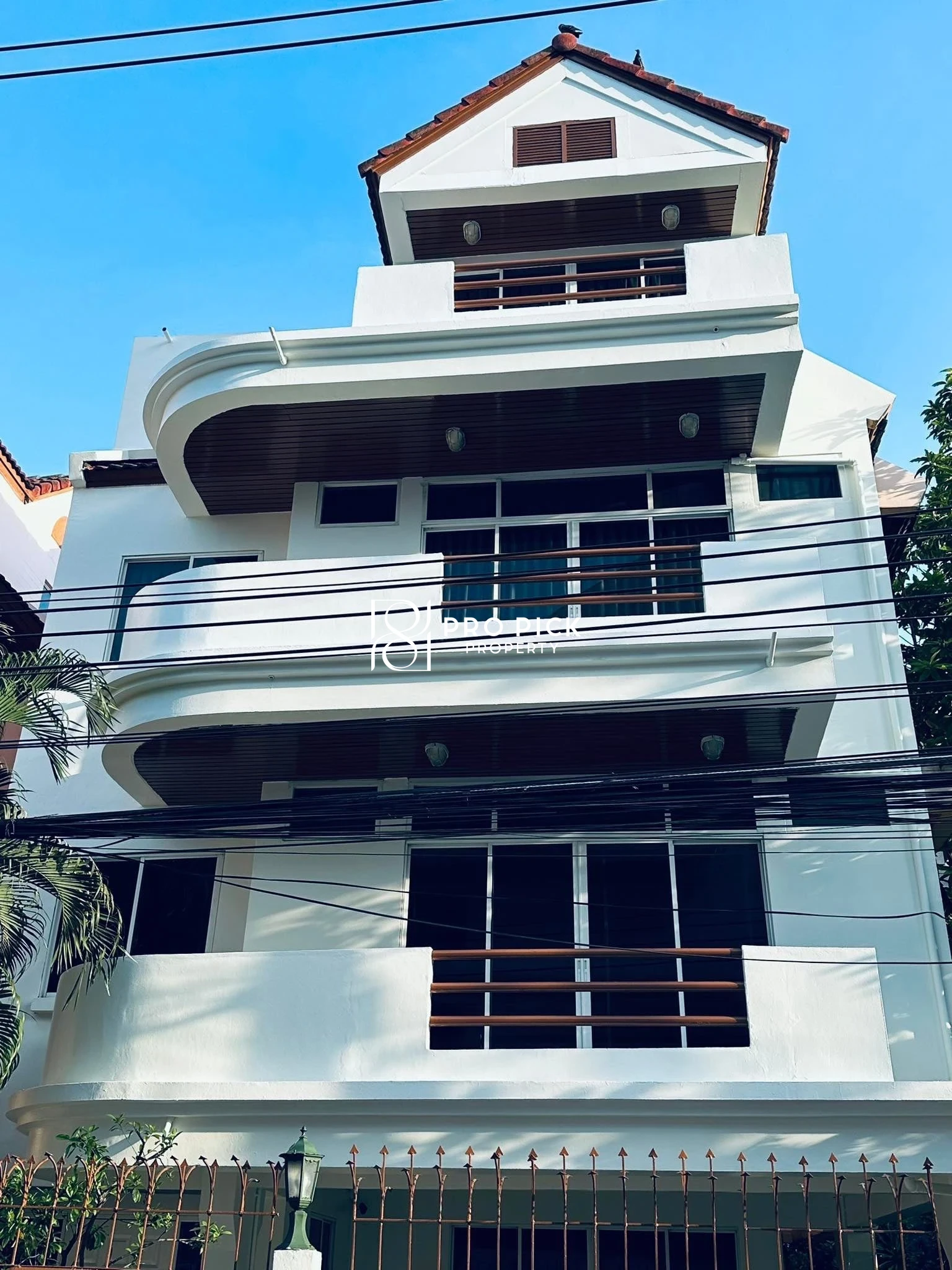 For Rent Townhouse 40 Sqw. BTS Phrom Phong Sukhumvit Watthana