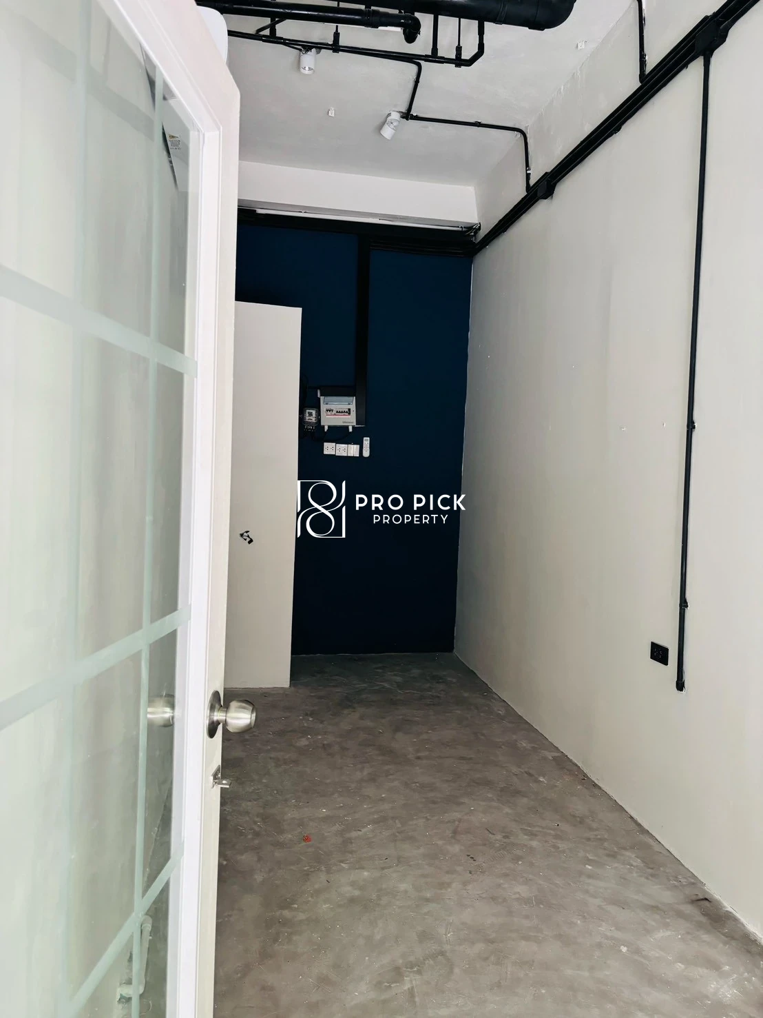 For Rent Retail Space 16 sq.m. BTS Phra Khanong Ekkamai Sukhumvit Khlong Toei Bangkok PP-00618 photo 4