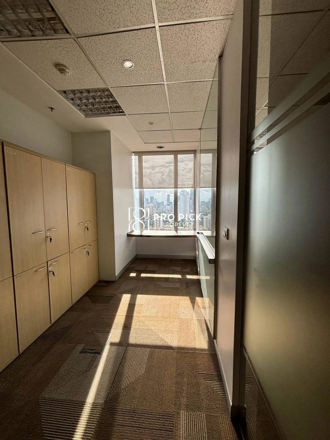 For Rent Offce 375.95 Sq.m BTS Asok Sukhumvit Khlong Toei Bangkok PP-00624 photo 2