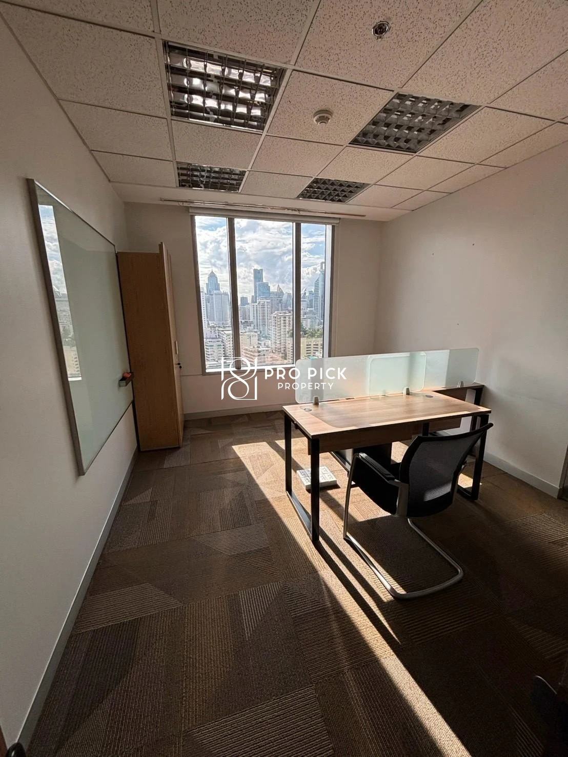 For Rent Offce 375.95 Sq.m BTS Asok Sukhumvit Khlong Toei Bangkok PP-00624 photo 3
