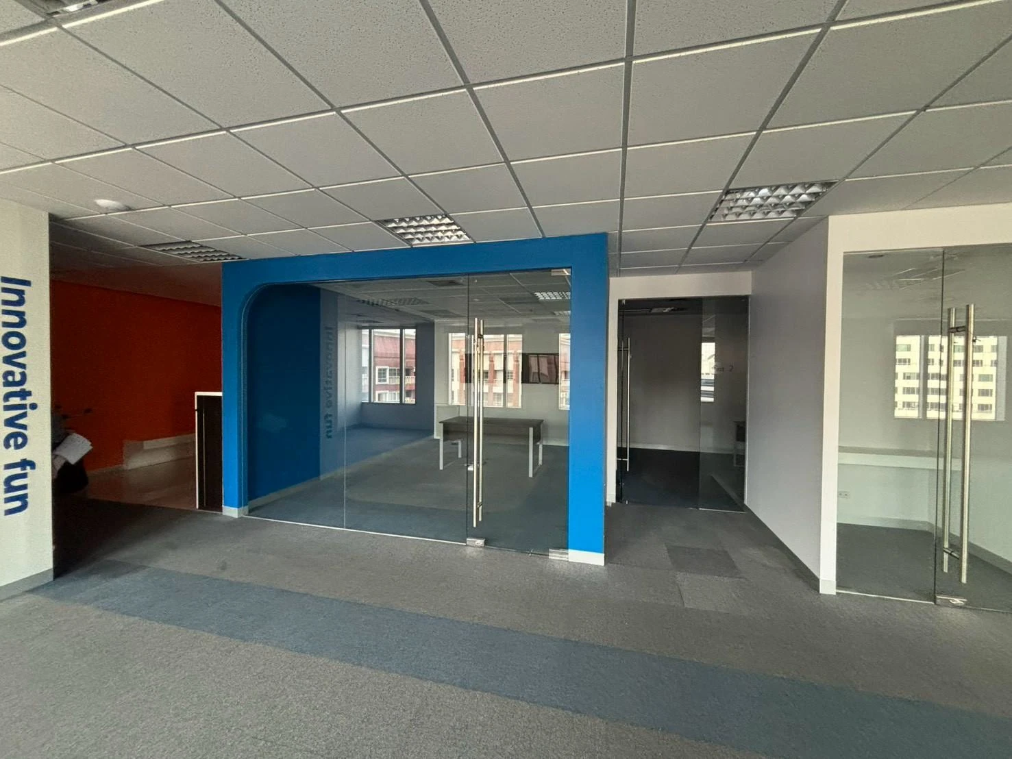 For Rent Office 492.64 Sq.m. BTS Asok Sukhumvit Khlong Toei Bangkok PP-00625 more photos
