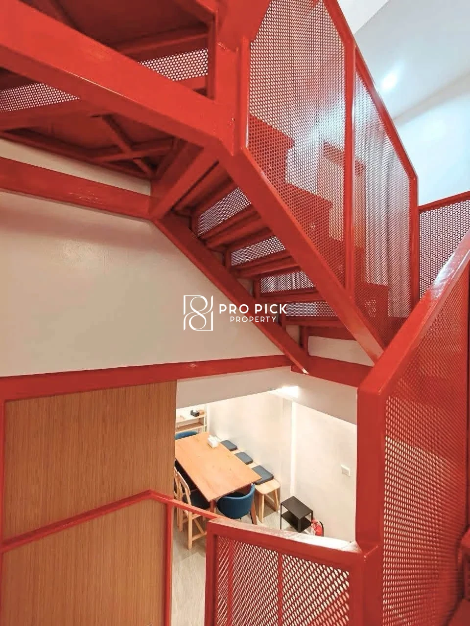 For Rent Shophouse Sukhumvit BTS Phra Khanong Sukhumvit Watthana Bangkok PP-00627 more photos