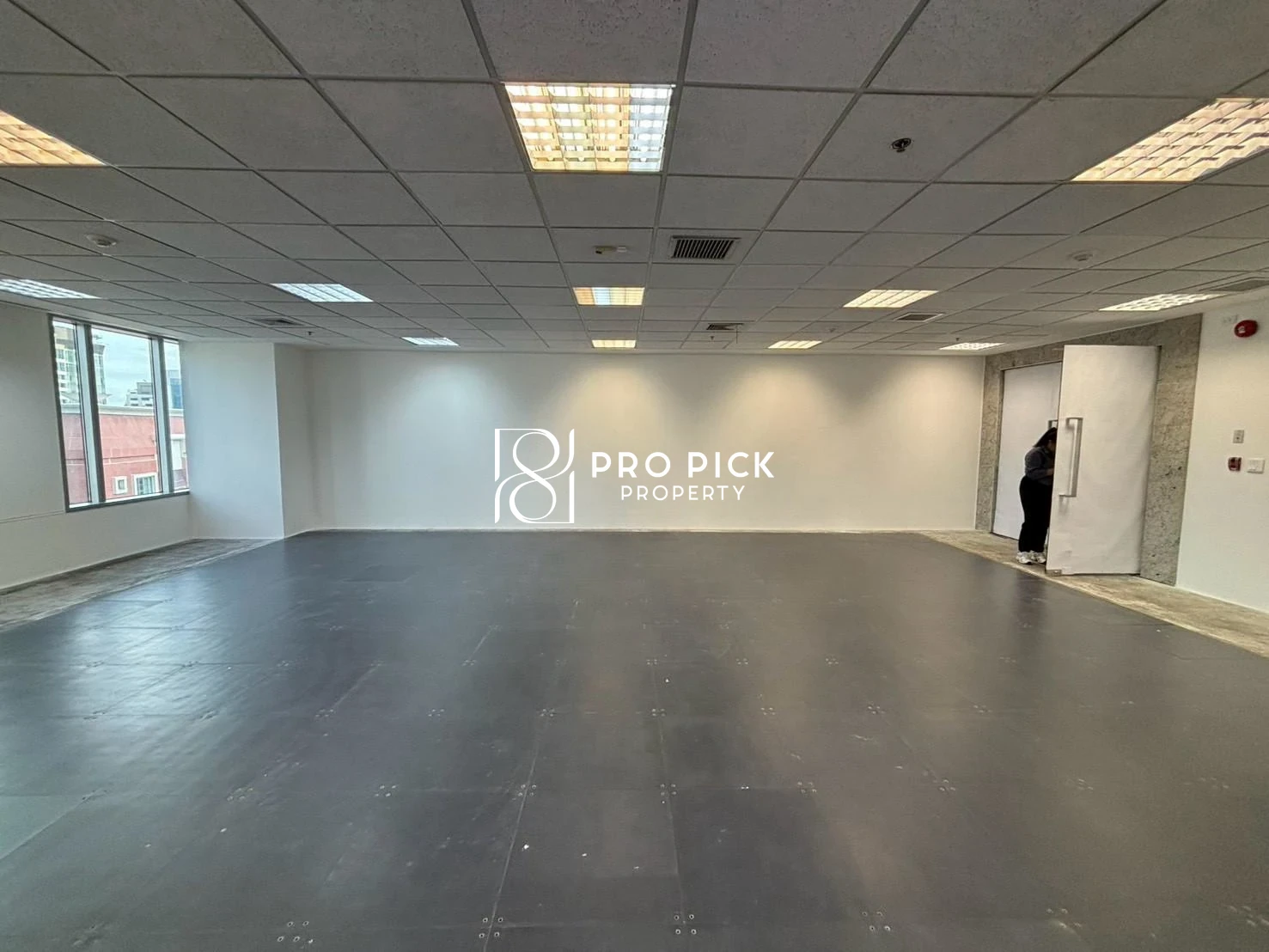 For Rent Office 98.16 Sq.m. BTS Asok Sukhumvit Khlong Toei Bangkok PP-00636 photo 3