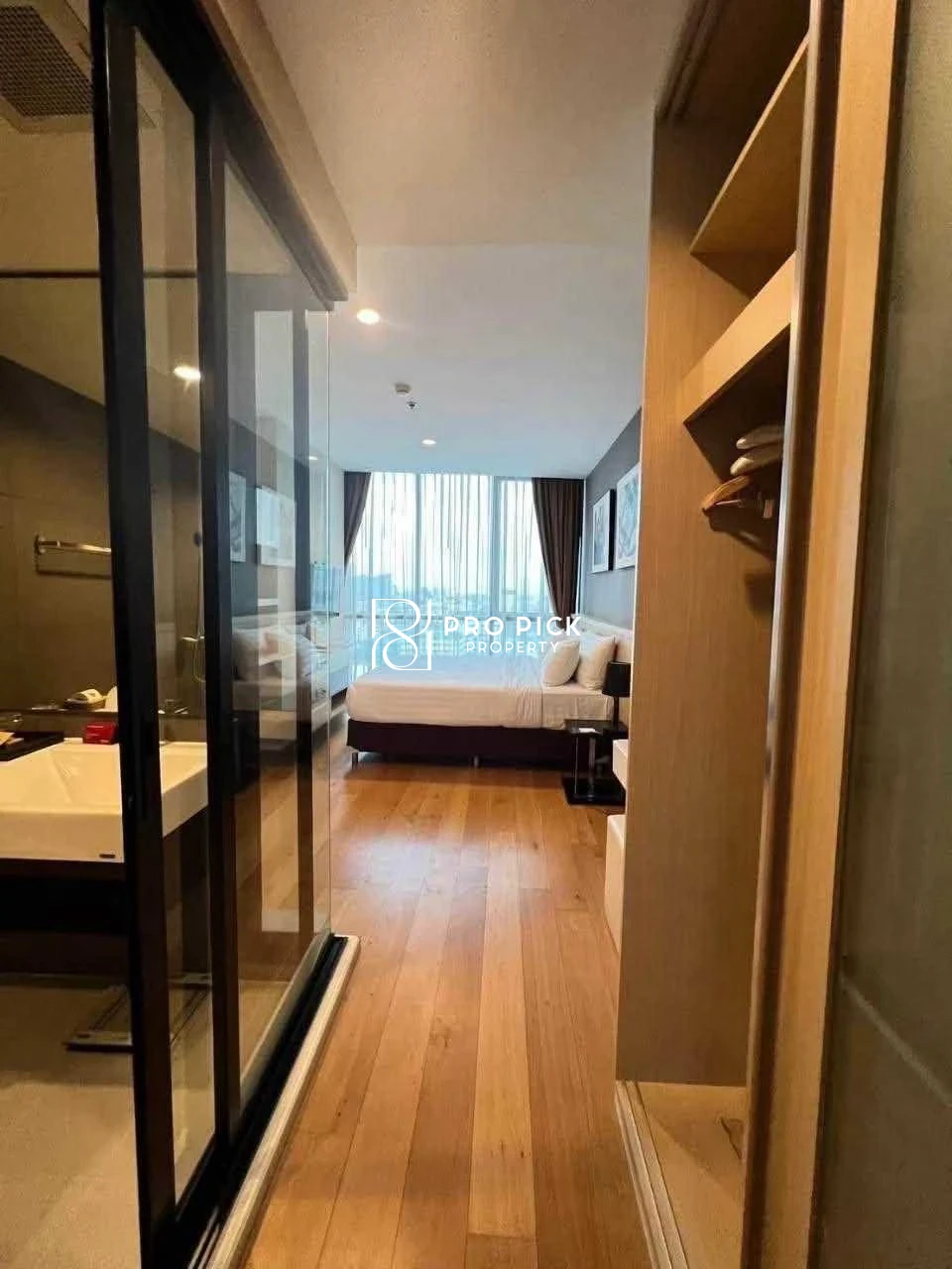 For Rent Condo UP Ekkamai Pet Friendly 2 bed 2 bath BTS