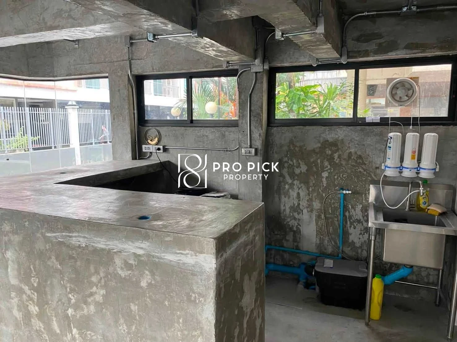 For Rent Retail Space near BTS Phrom Phong Sukhumvit Watthana Bangkok PP-00647 more photos