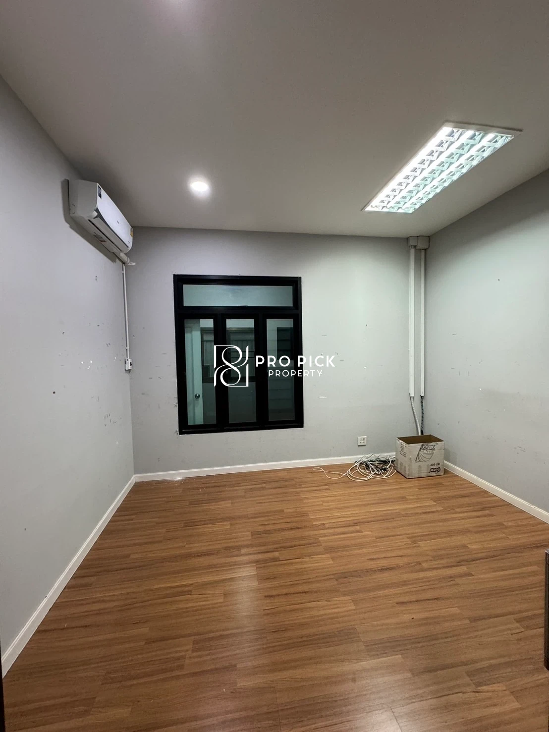 For Rent Warehouse 619 Sq.m. BTS Punnawithi Sukhumvit Phra Khanong Bangkok PP-00649 more photos