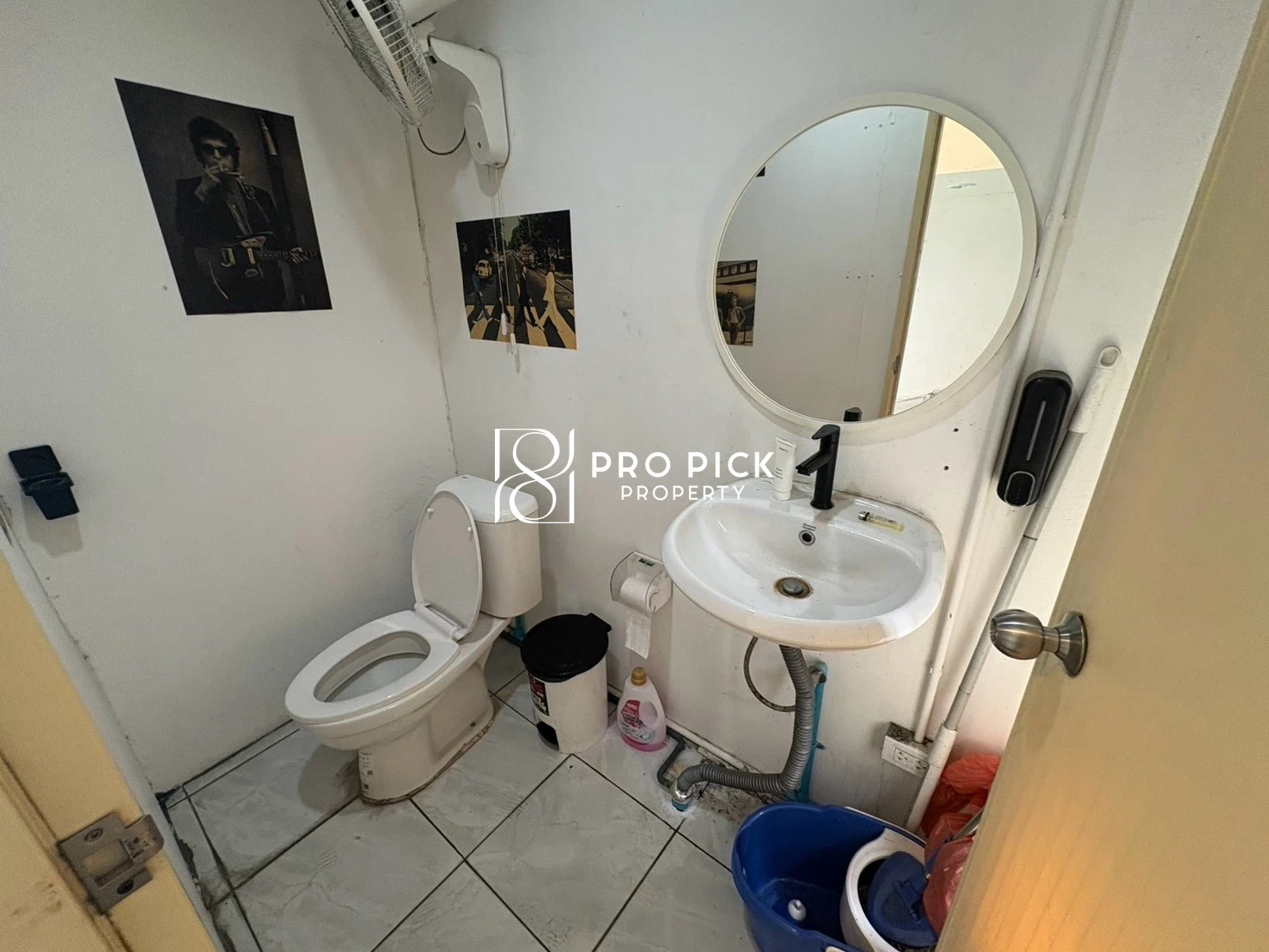 For Rent Retail Space 40 sq.m. BTS Asoke Sukhumvit Khlong Toei Bangkok PP-00661 photo 3