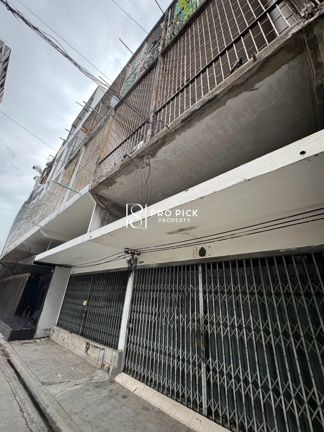 For Sale 32 sq.wa 4.5-storey Shophouse BTS Phra Khanong