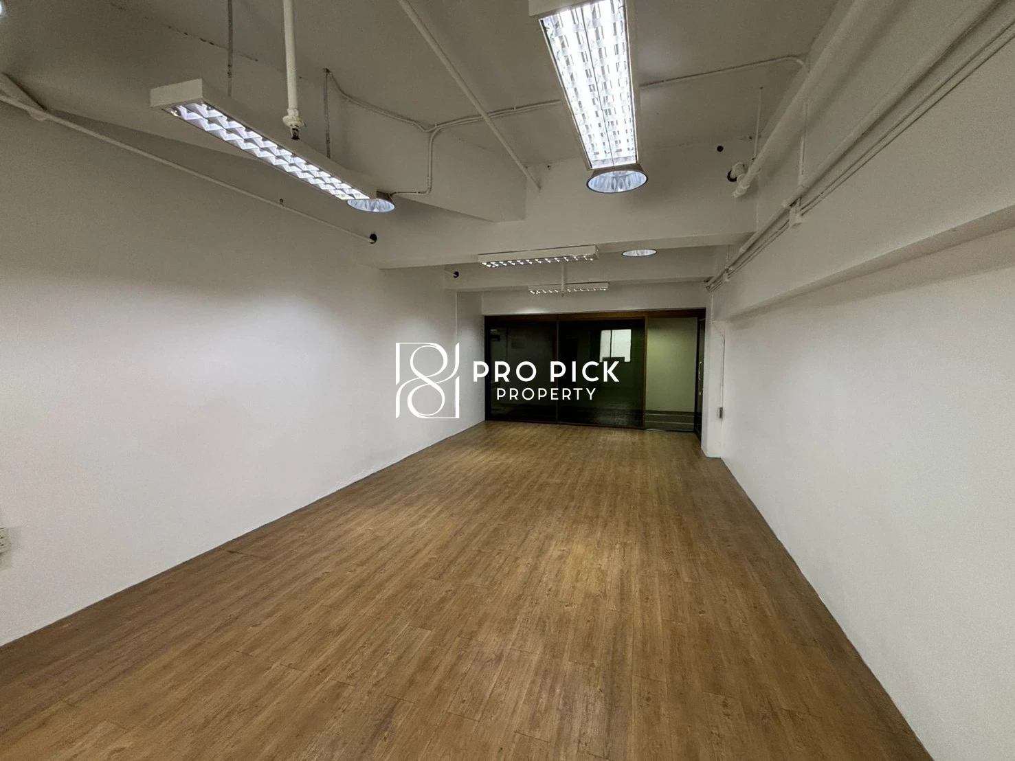 For Rent Office 47.45 Sq.m. Near BTS Ekkamai Sukhumvit Watthana Bangkok PP-00677 photo 2