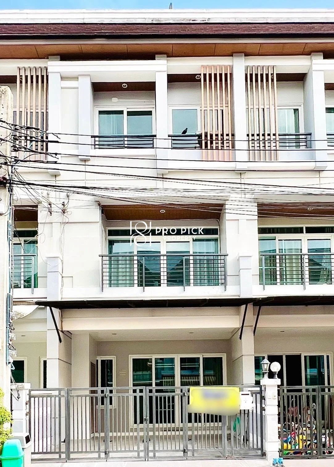 For Sale/Rent Home Office Baan Klang Mueng Srinakarin