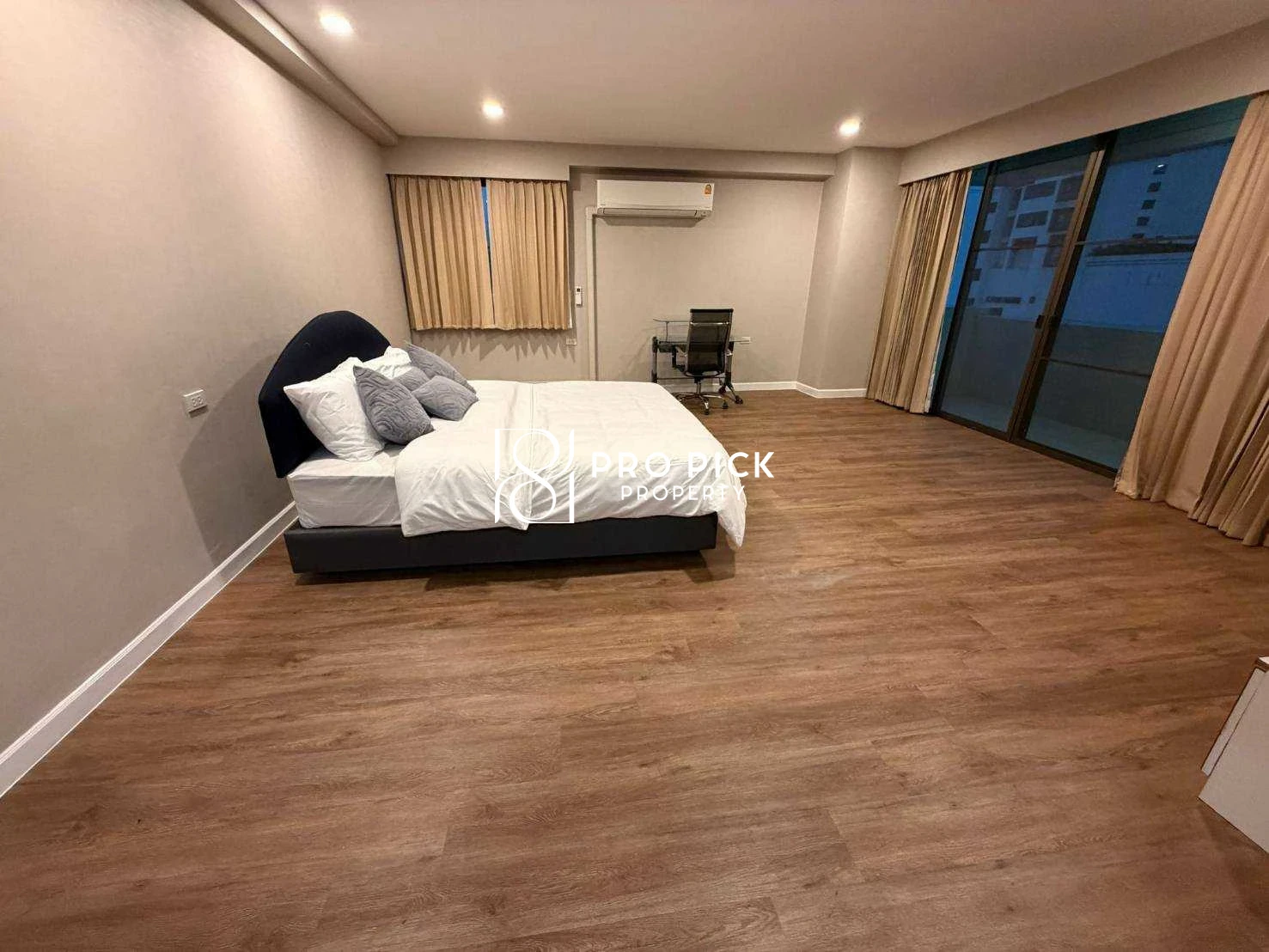 For Rent Condo Regency Court 4 Bed 4 Bath BTS Asok Sukhumvit Khlong Toei Bangkok PP-00696 photo 4