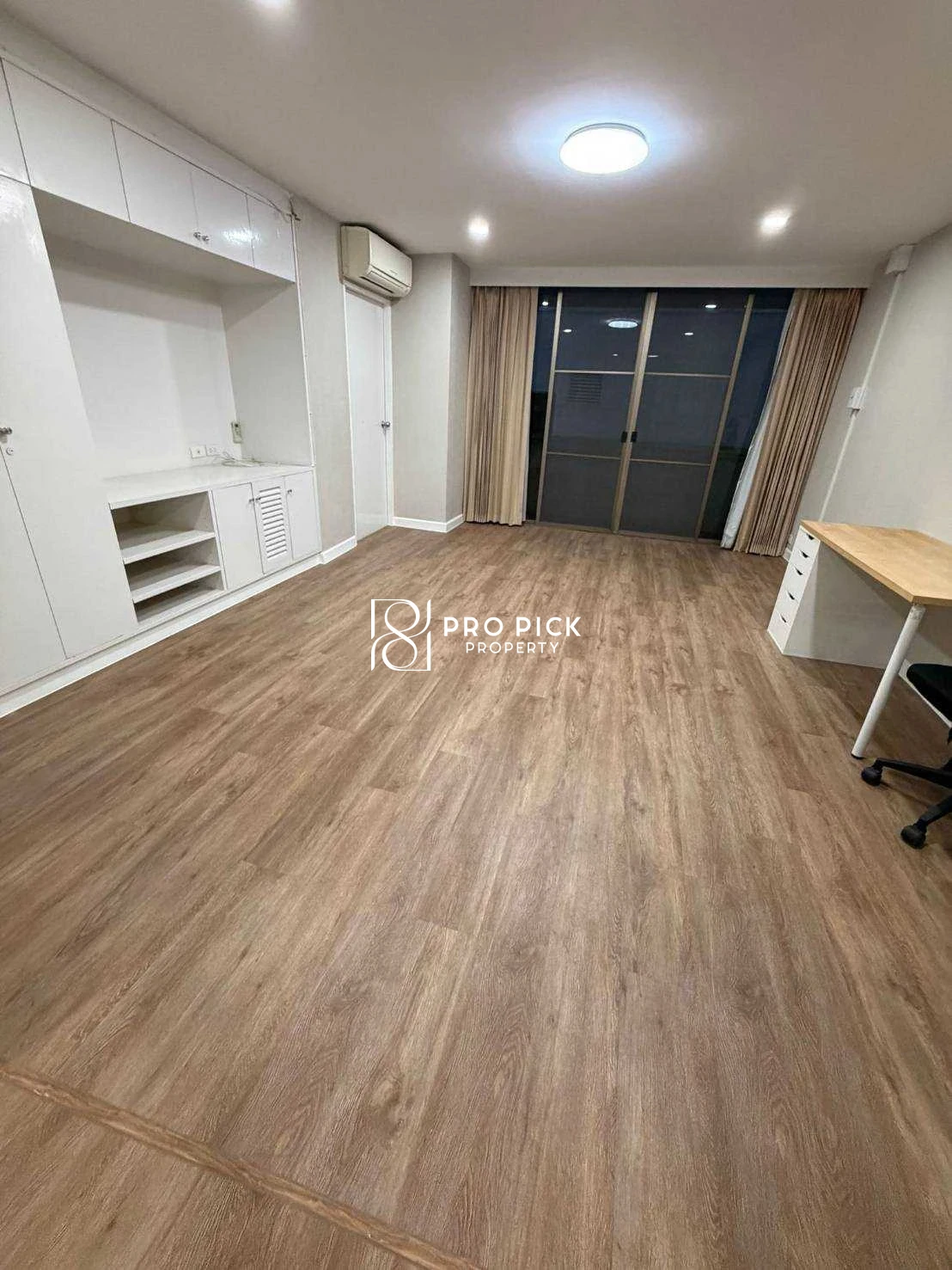 For Rent Condo Regency Court 4 Bed 4 Bath BTS Asok Sukhumvit Khlong Toei Bangkok PP-00696 photo 2