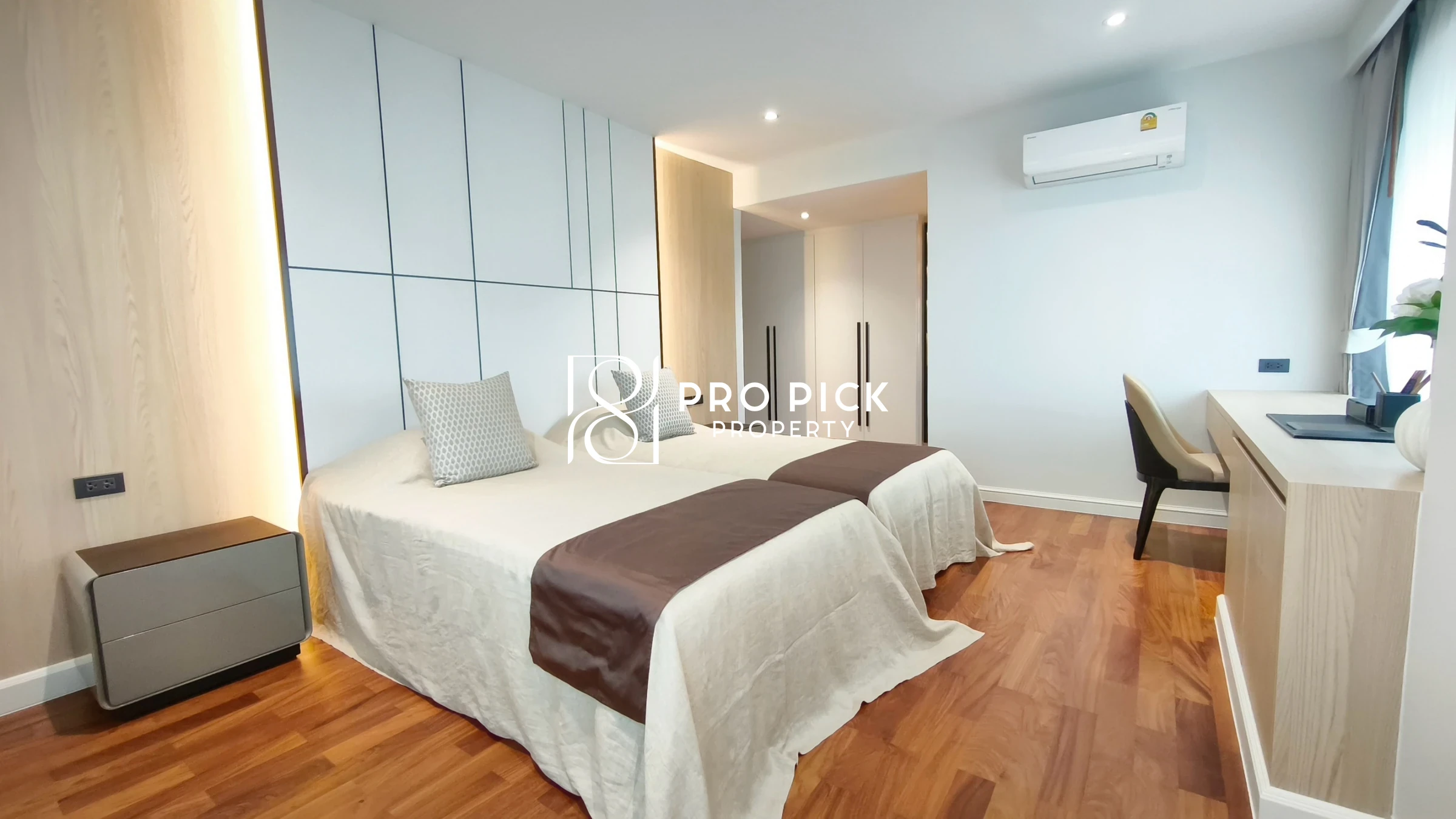 For Rent Mayfair Garden Apartment 4 Bed 3 Bath BTS Asok Sukhumvit Khlong Toei Bangkok  PP-00710 more photos