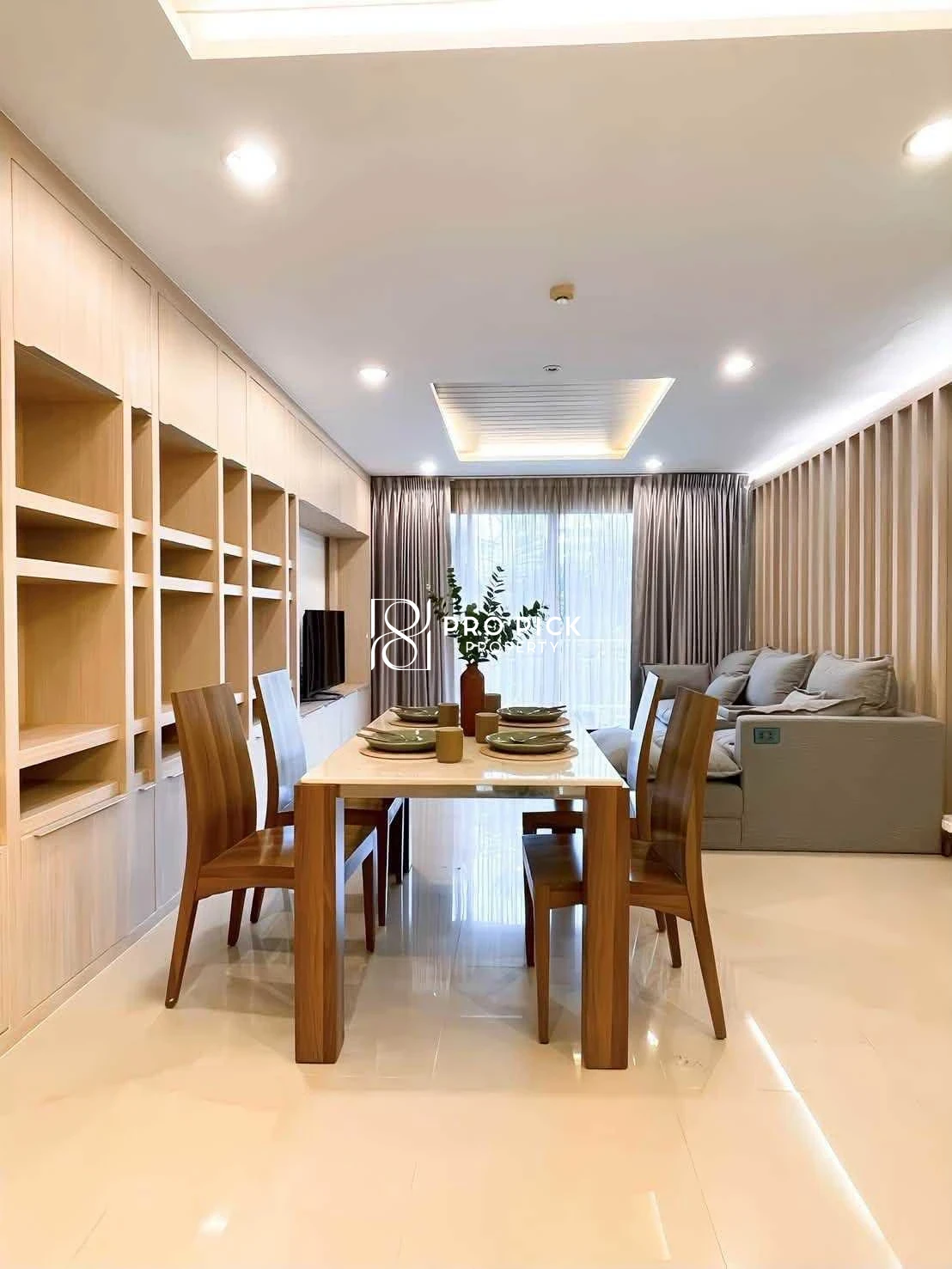 For Rent Condo The Rise Sukhumvit 39 2 Bed 2 Bath BTS Phrom