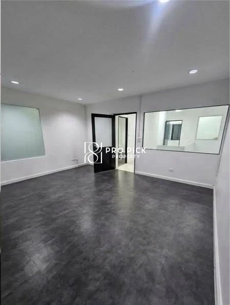 For Rent Shophouse 3-storey BTS Ekkamai Sukhumvit Watthana Bangkok PP-00741 photo 4