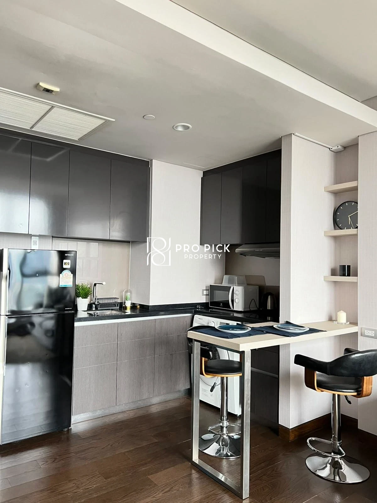 For Rent Condo The Lumpini 24 1 Bed 1 Bath BTS Phrom Phong Sukhumvit Khlong Toei Bangkok PP-00742 more photos